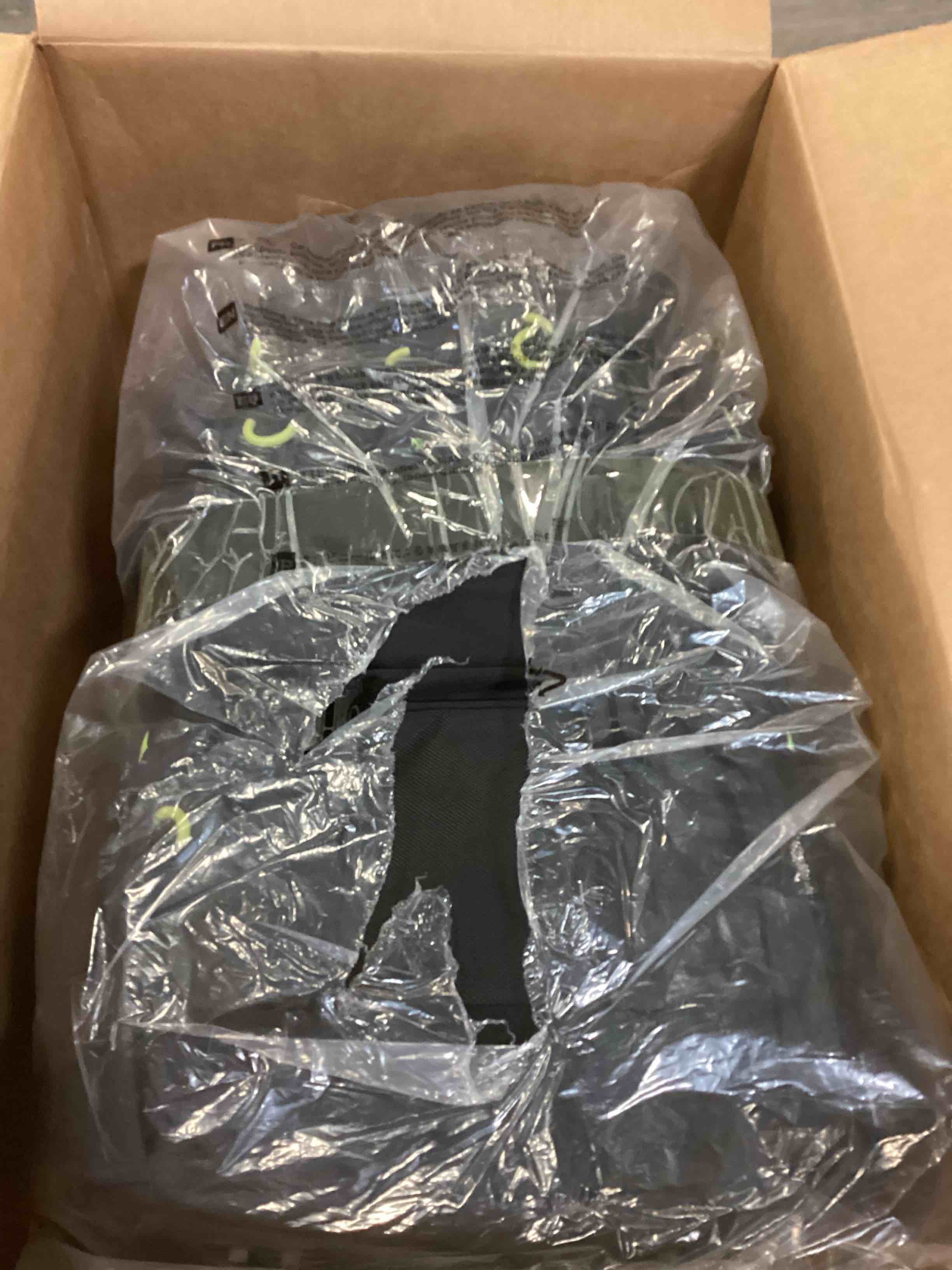 https://s3.amazonaws.com/lotting-images-prod/bidfta/GRN5624511_1702501034403.jpeg