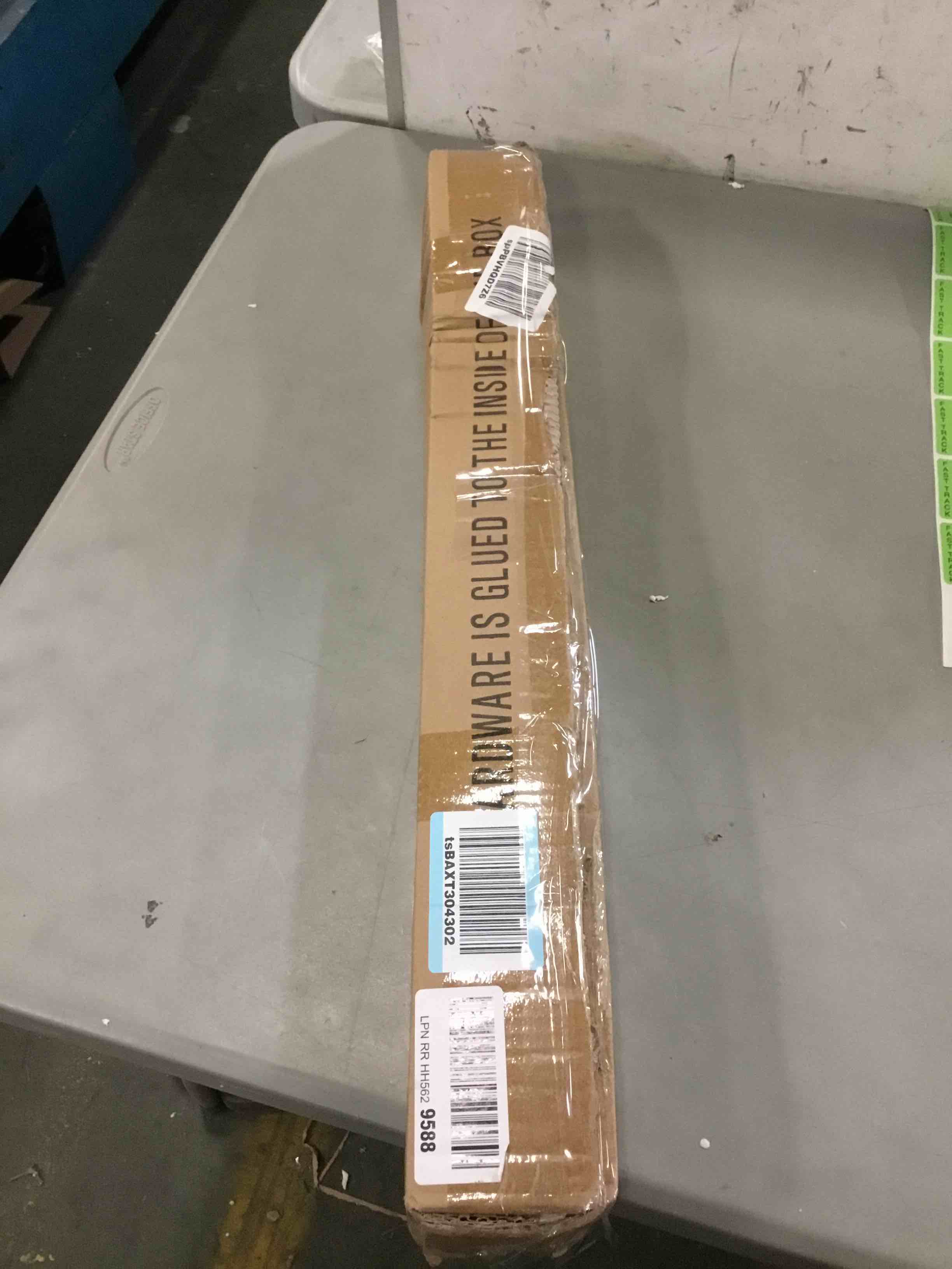 https://s3.amazonaws.com/lotting-images-prod/bidfta/GRN5625114_1702918485612.jpeg