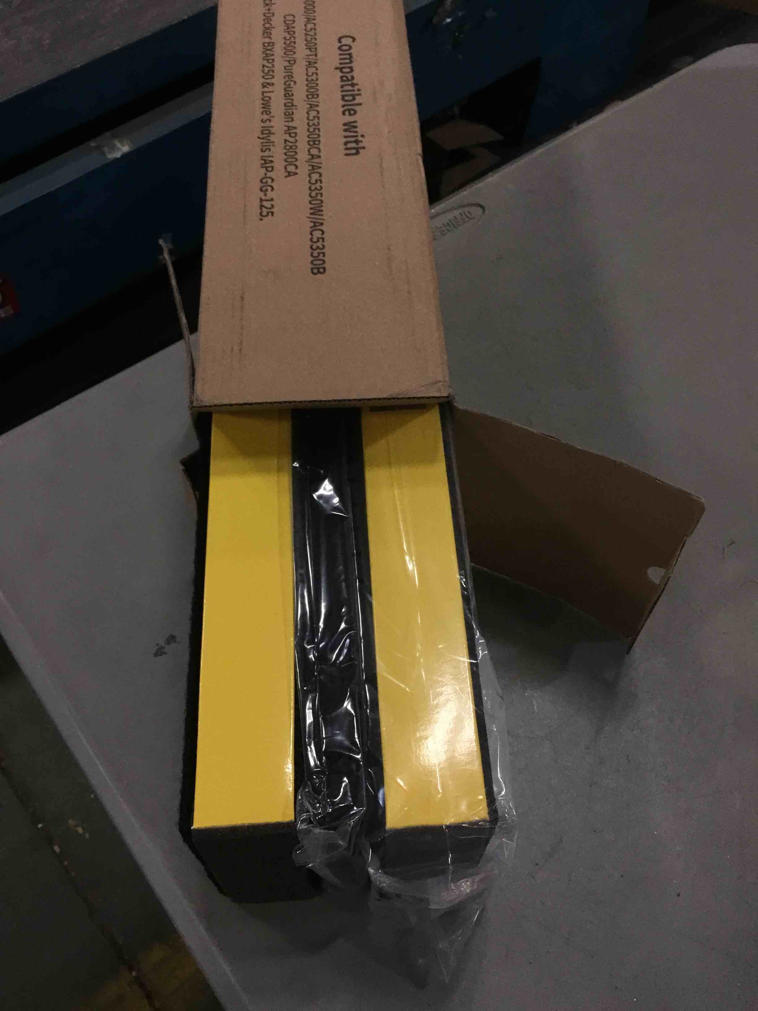 https://s3.amazonaws.com/lotting-images-prod/bidfta/GRN5625172_1702927779394.jpeg