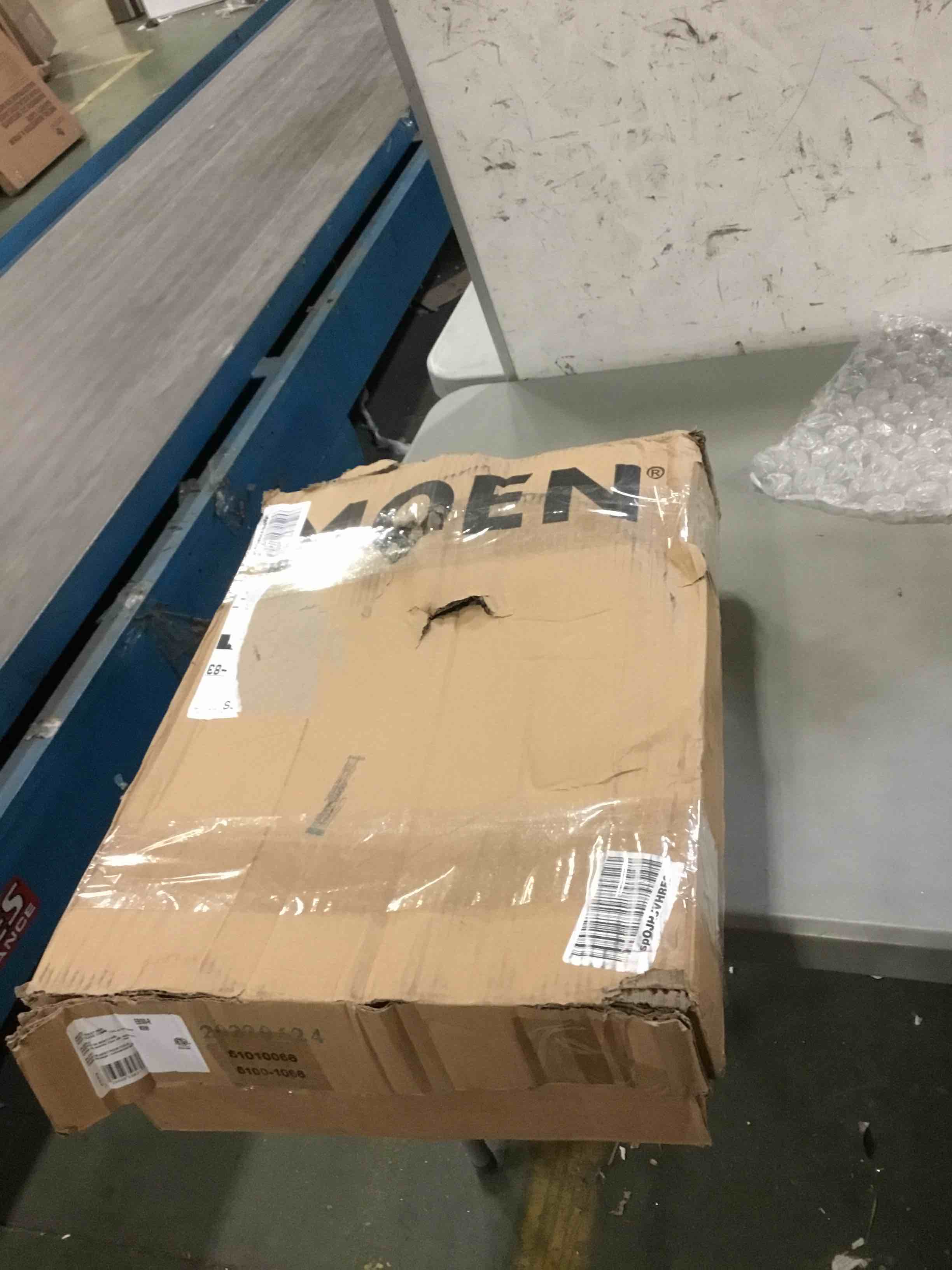 https://s3.amazonaws.com/lotting-images-prod/bidfta/GRN5625204_1702931578428.jpeg