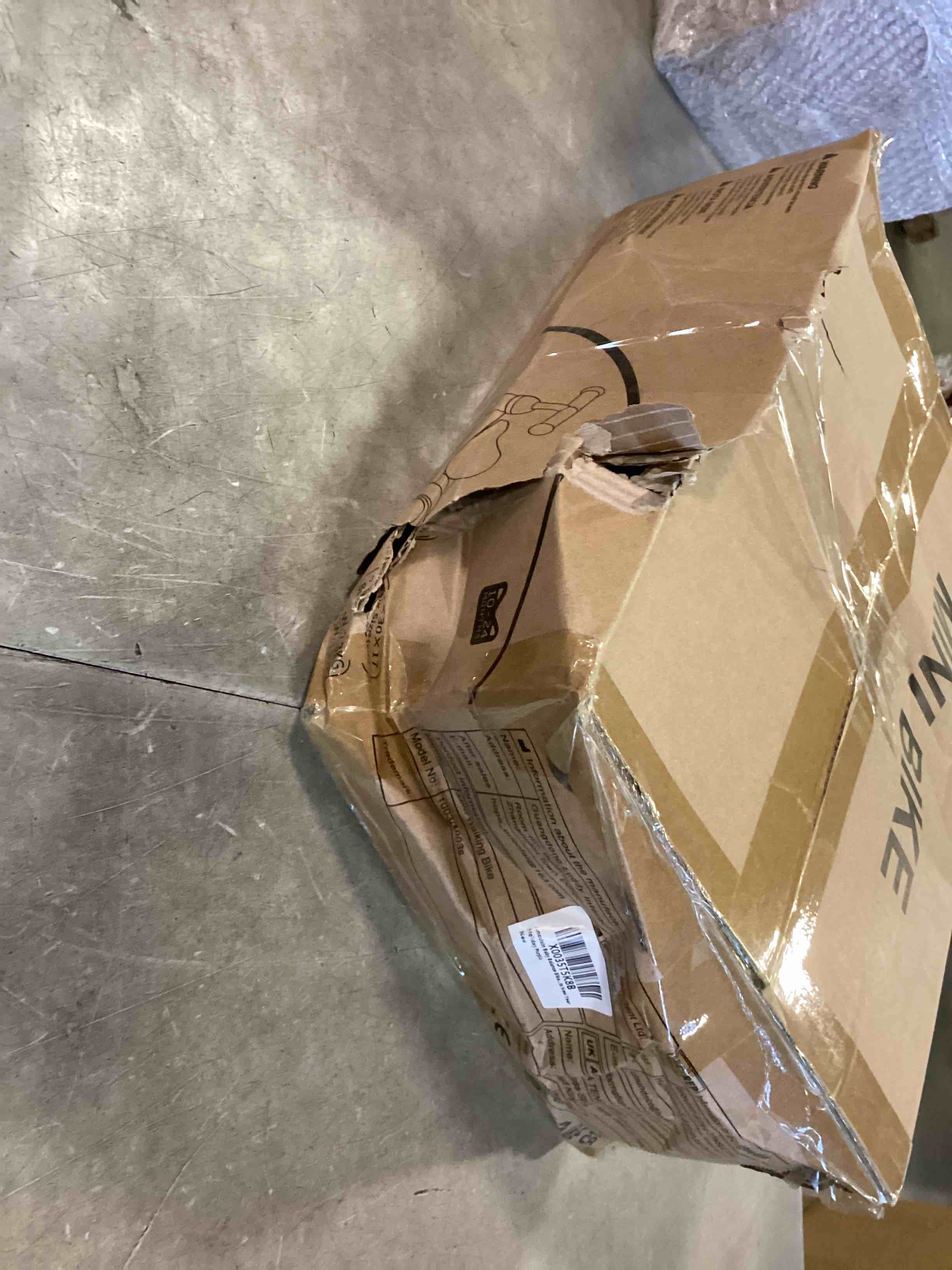 https://s3.amazonaws.com/lotting-images-prod/bidfta/GRN5625912_1702559421610.jpeg