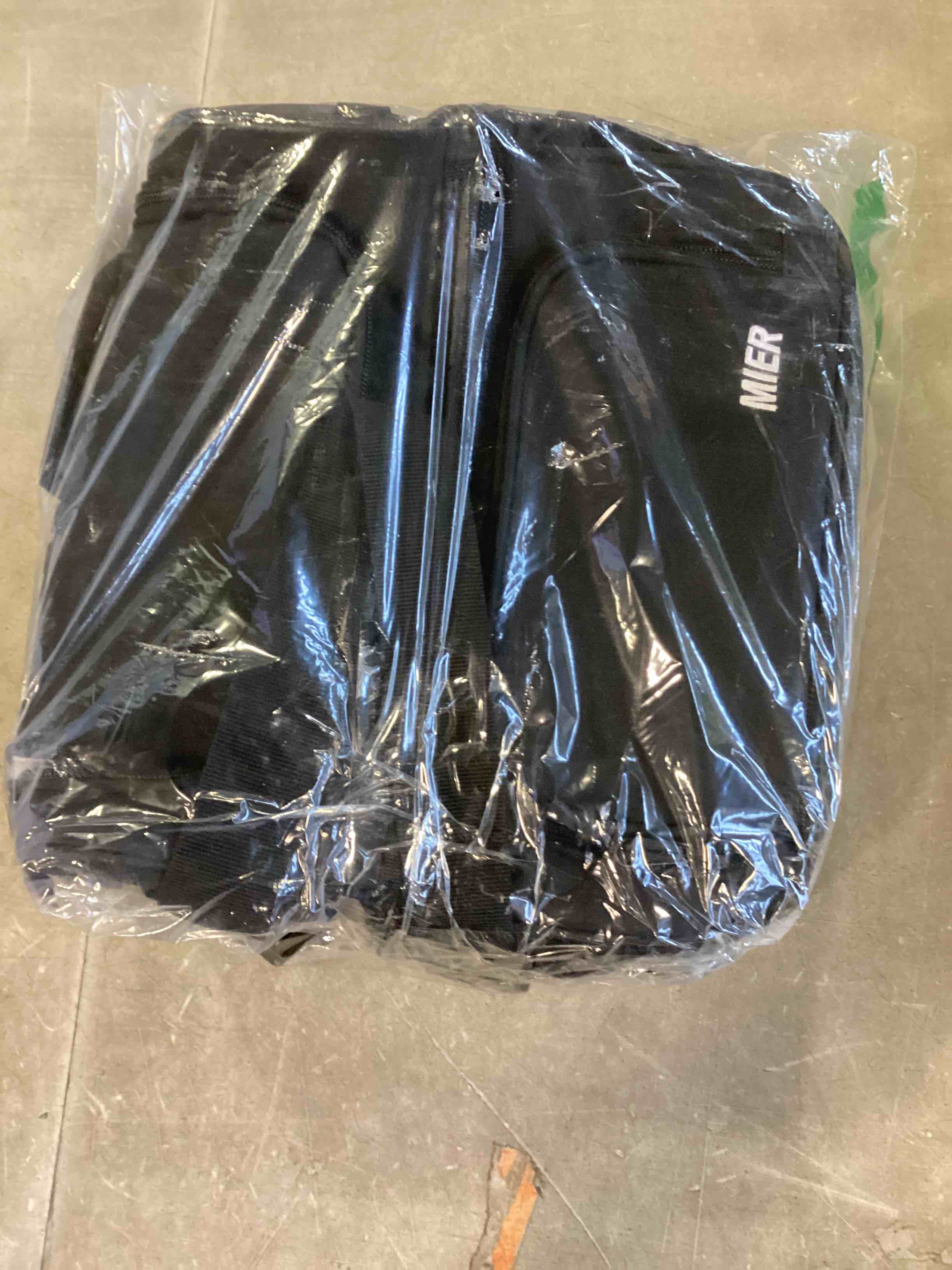 https://s3.amazonaws.com/lotting-images-prod/bidfta/GRN5625937_1702560682434.jpeg