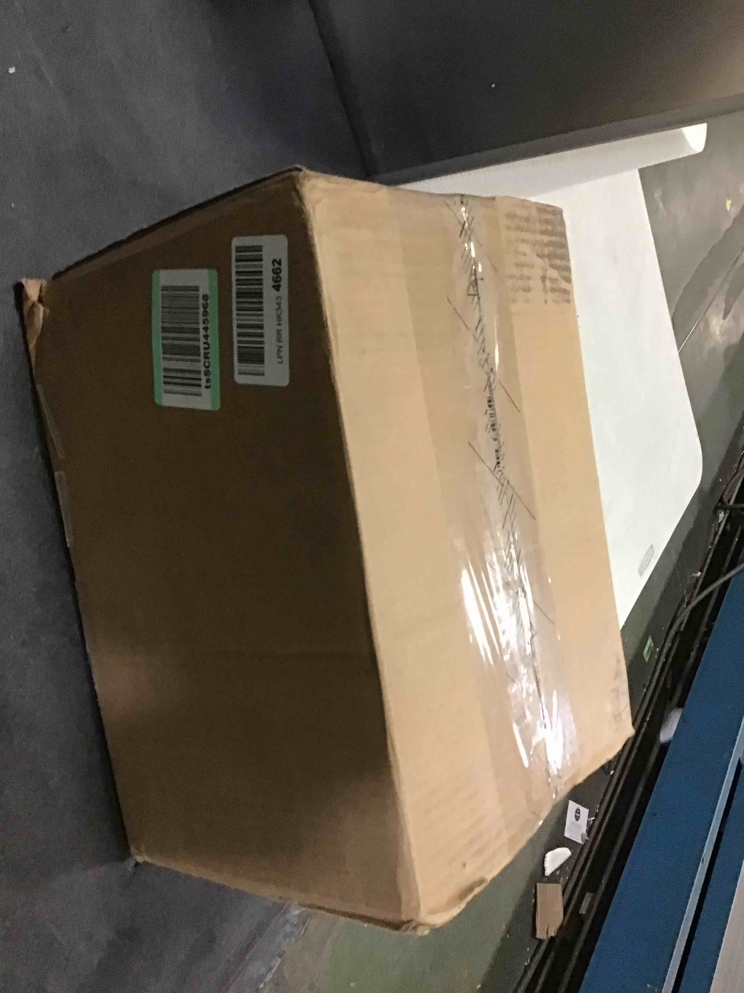 https://s3.amazonaws.com/lotting-images-prod/bidfta/GRN5627645_1702642570365.jpeg