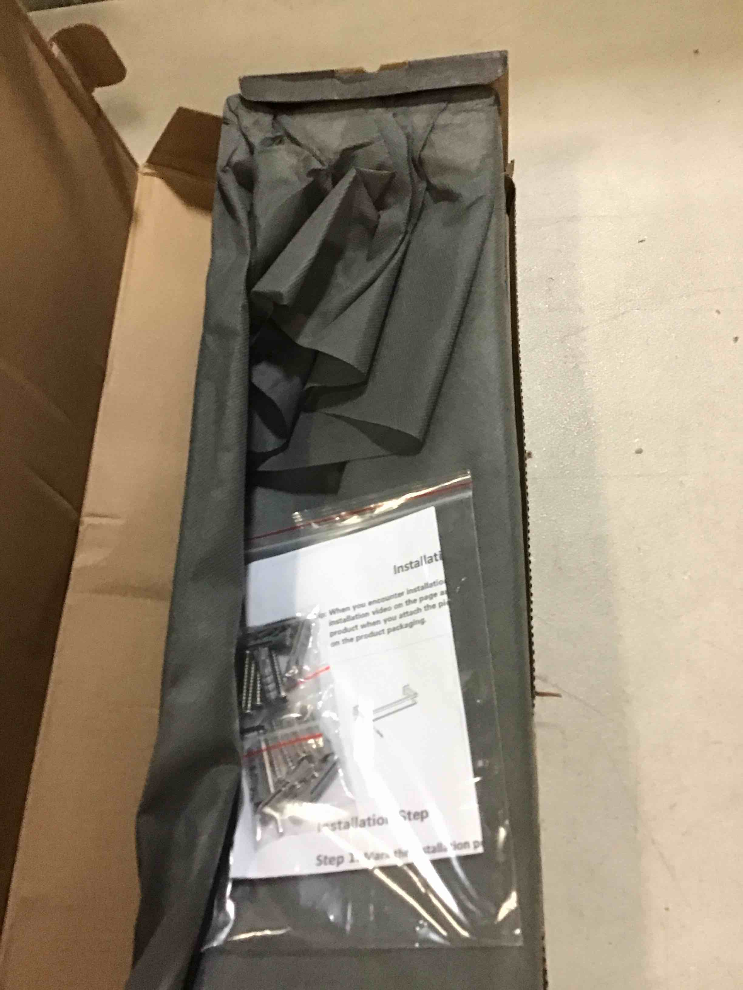 https://s3.amazonaws.com/lotting-images-prod/bidfta/GRN5627972_1702910069601.jpeg