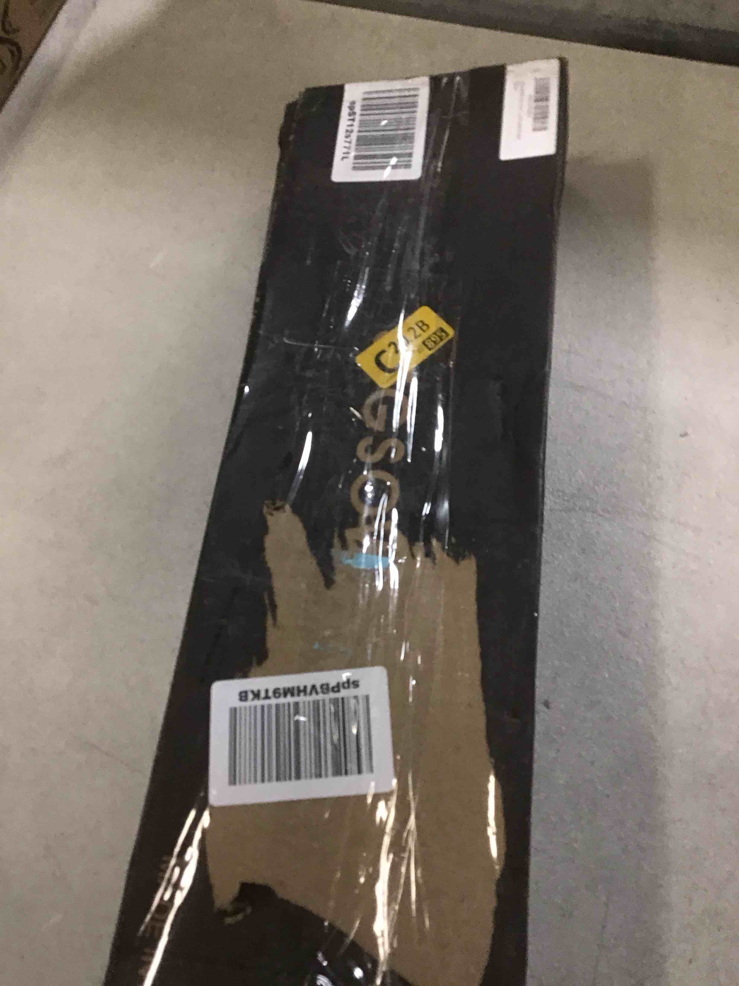 https://s3.amazonaws.com/lotting-images-prod/bidfta/GRN5627972_1702910116735.jpeg
