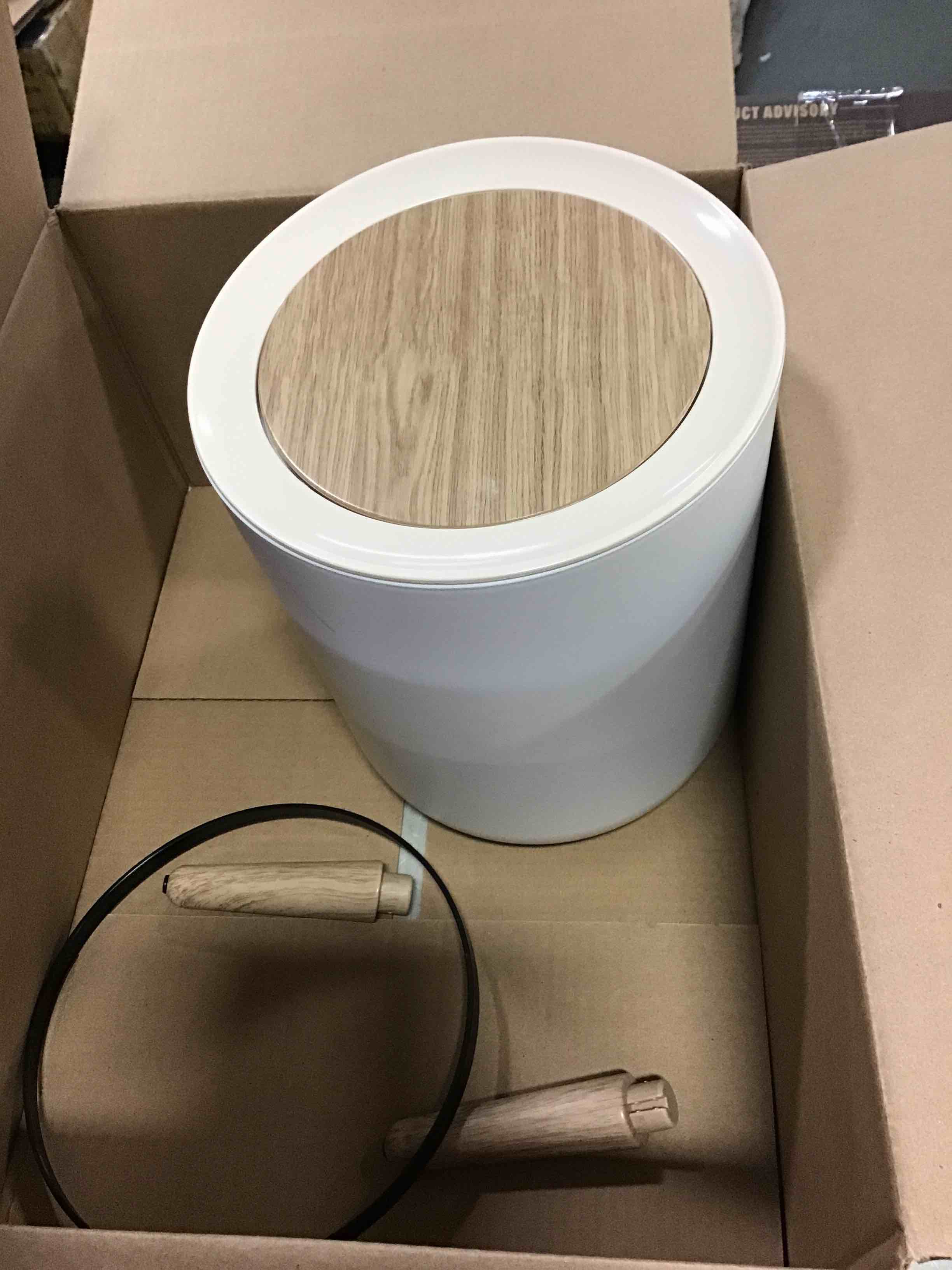 https://s3.amazonaws.com/lotting-images-prod/bidfta/GRN5631100_1703340801597.jpeg