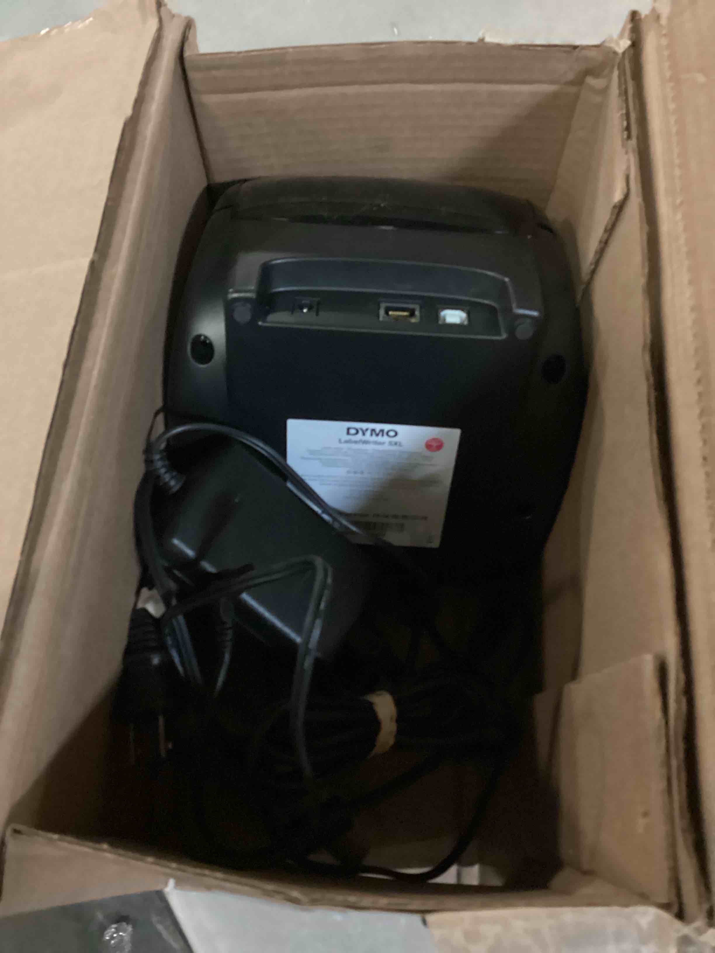 https://s3.amazonaws.com/lotting-images-prod/bidfta/GRN5631656_1702642877944.jpeg
