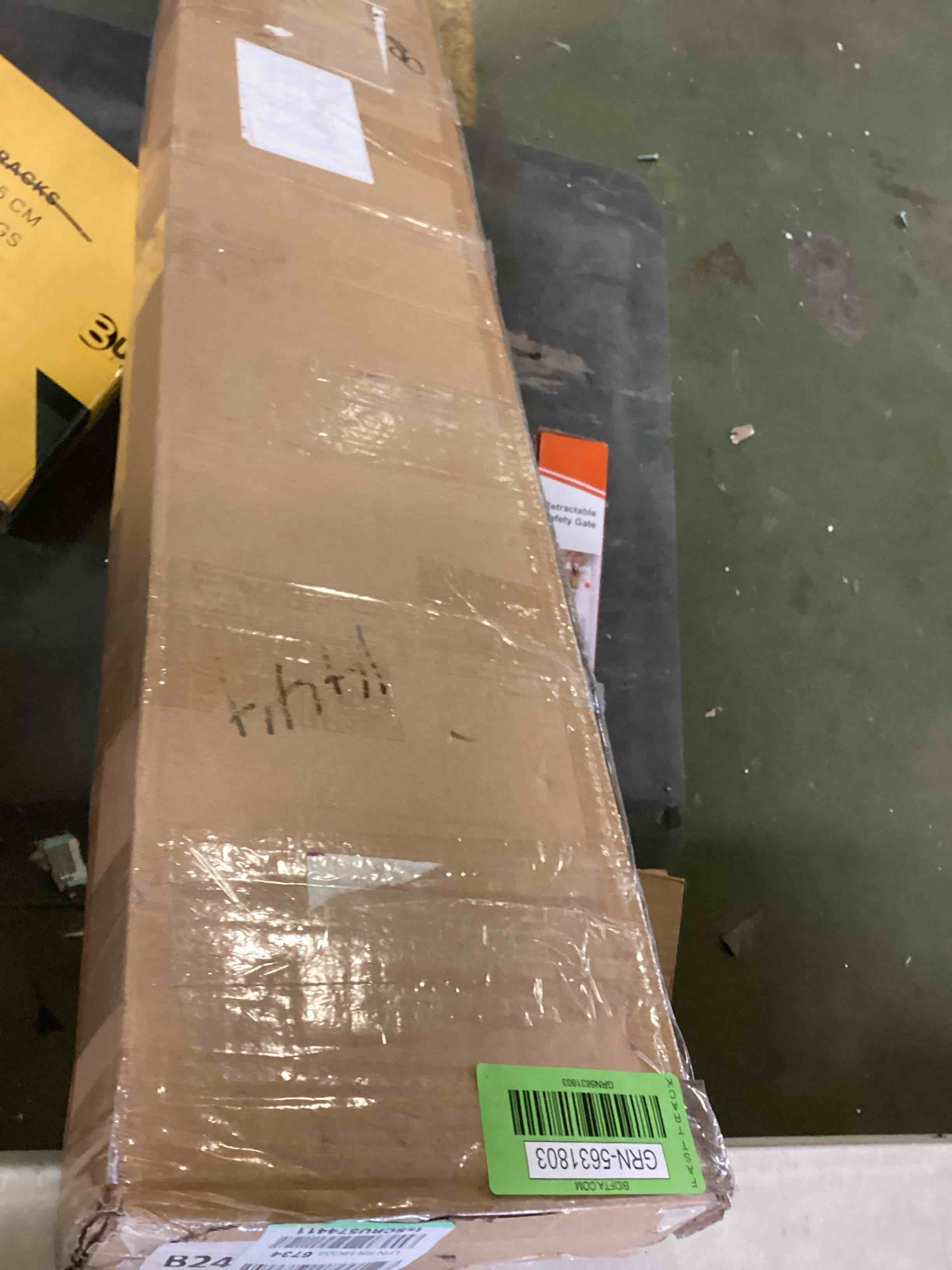 https://s3.amazonaws.com/lotting-images-prod/bidfta/GRN5631803_1702665609461.jpeg