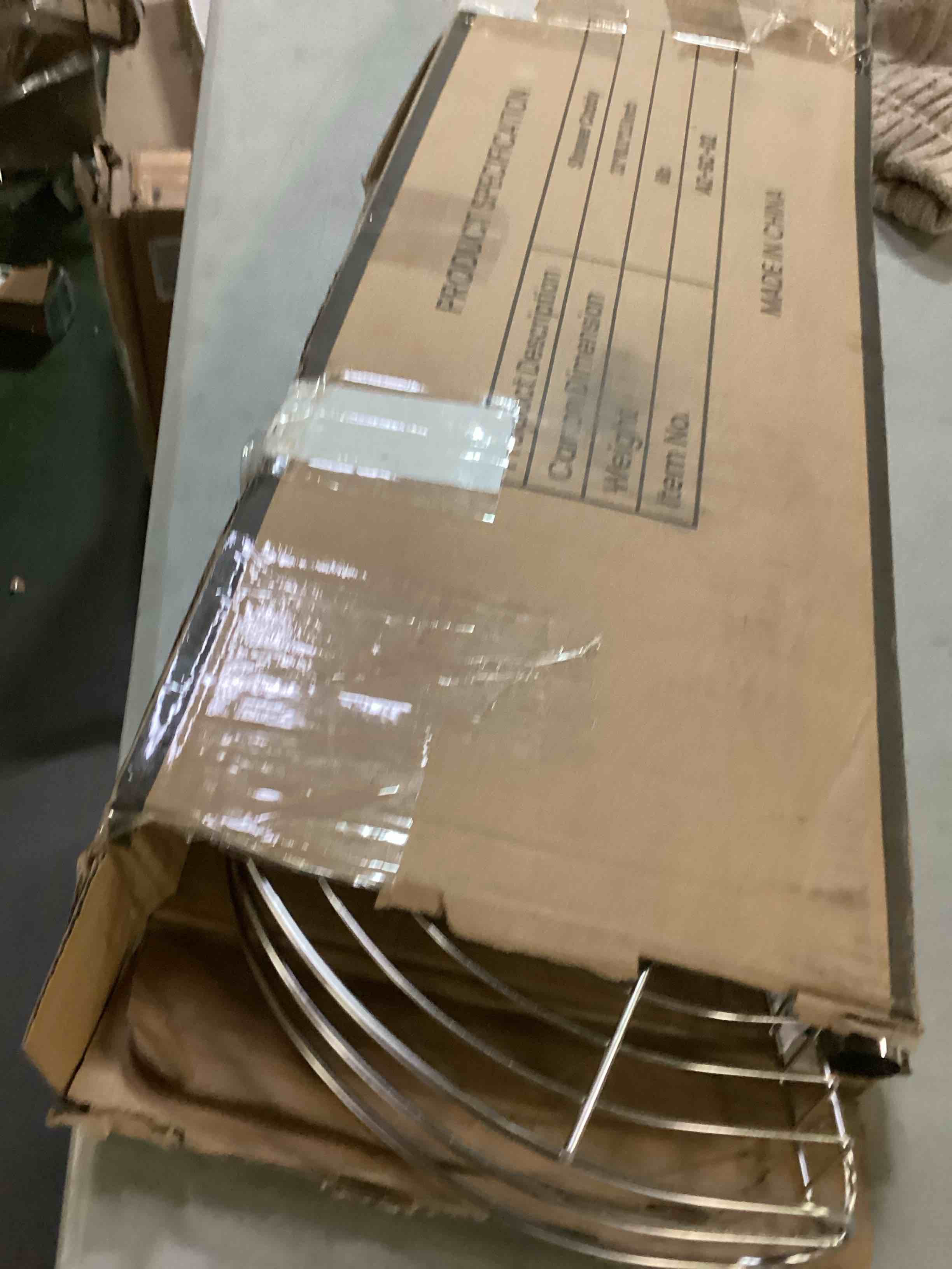 https://s3.amazonaws.com/lotting-images-prod/bidfta/GRN5632185_1702924731615.jpeg