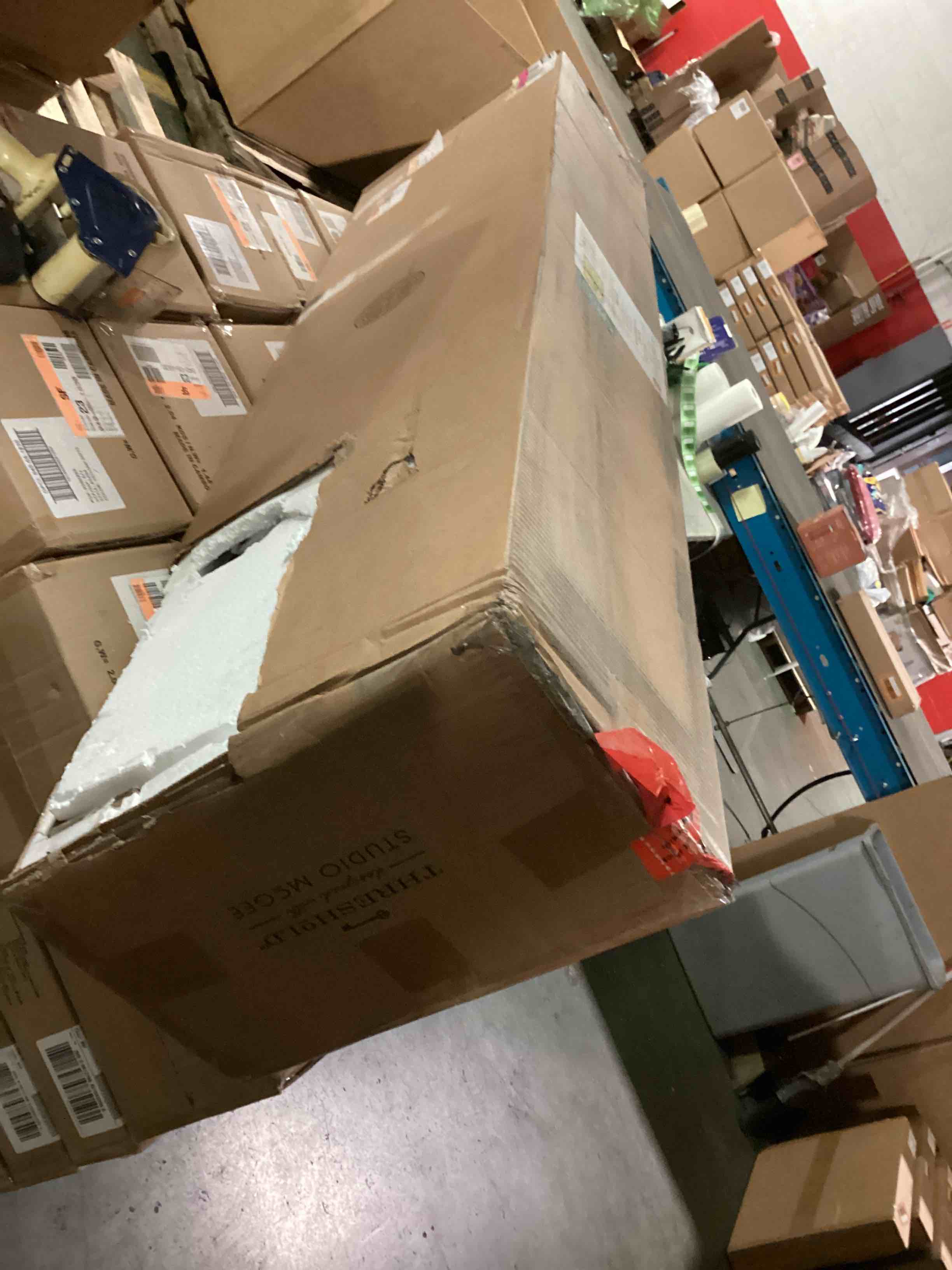 https://s3.amazonaws.com/lotting-images-prod/bidfta/GRN5633099_1702037076149.jpeg