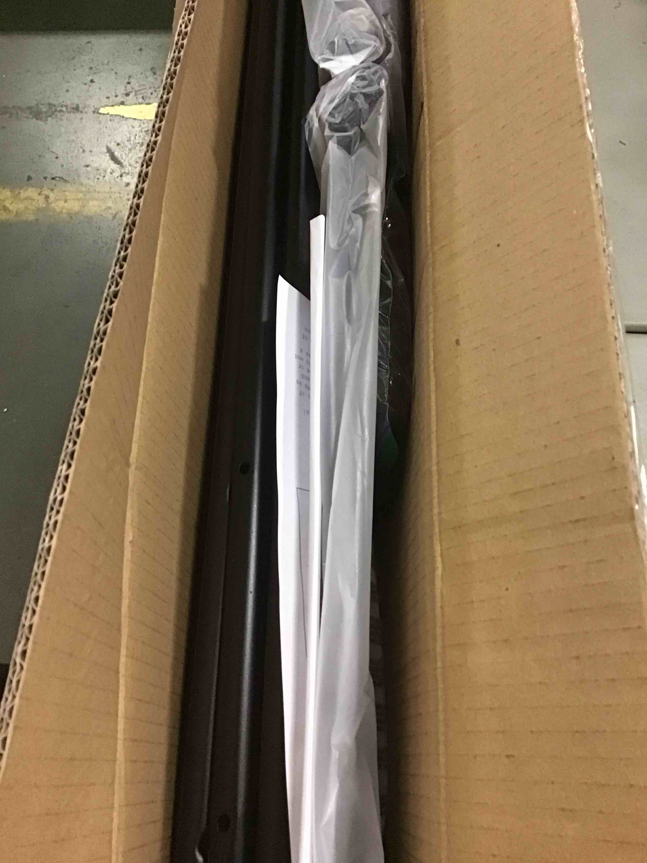 https://s3.amazonaws.com/lotting-images-prod/bidfta/GRN5634725_1702304958732.jpeg