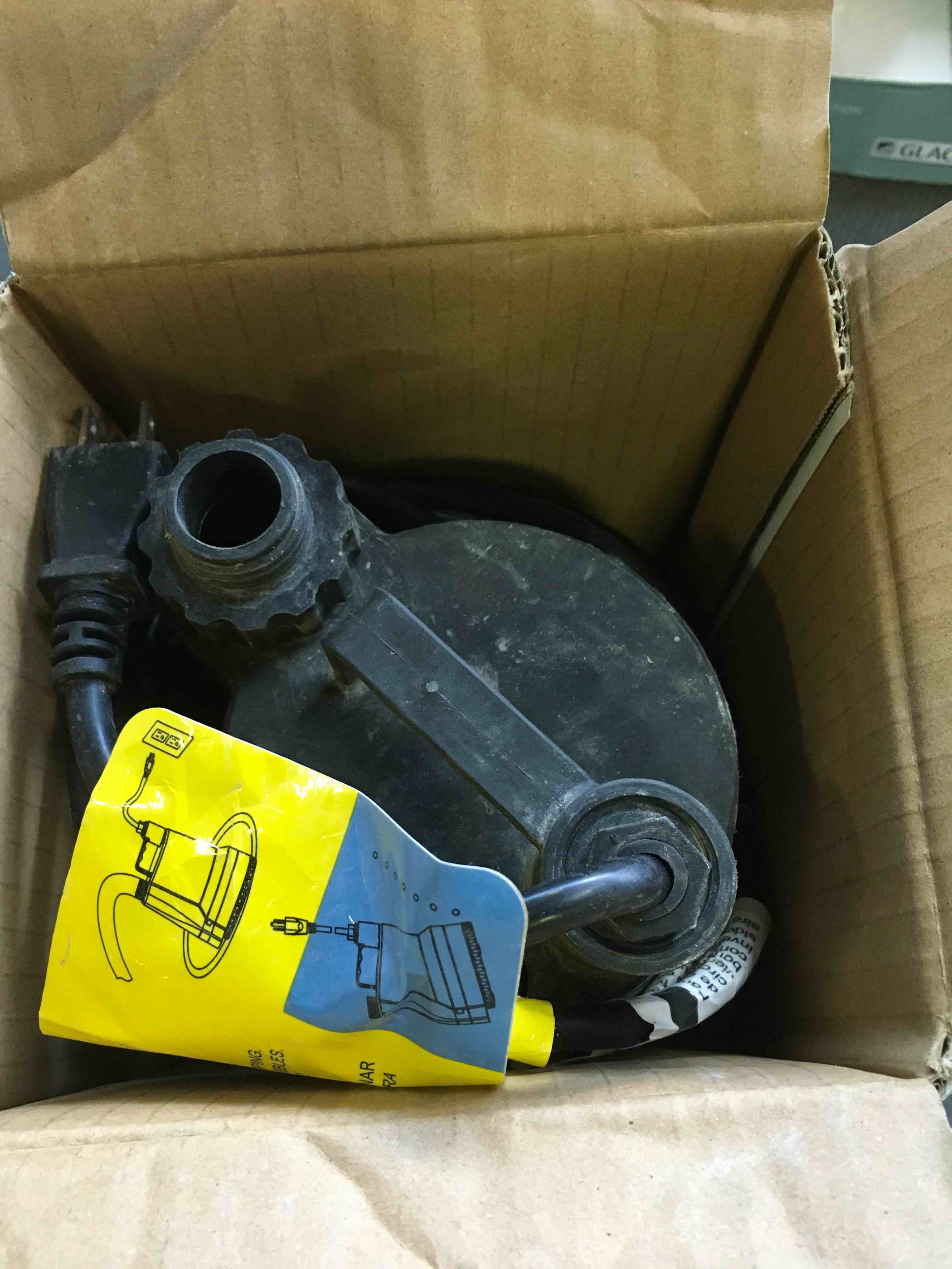 https://s3.amazonaws.com/lotting-images-prod/bidfta/GRN5636199_1696871131582.jpeg