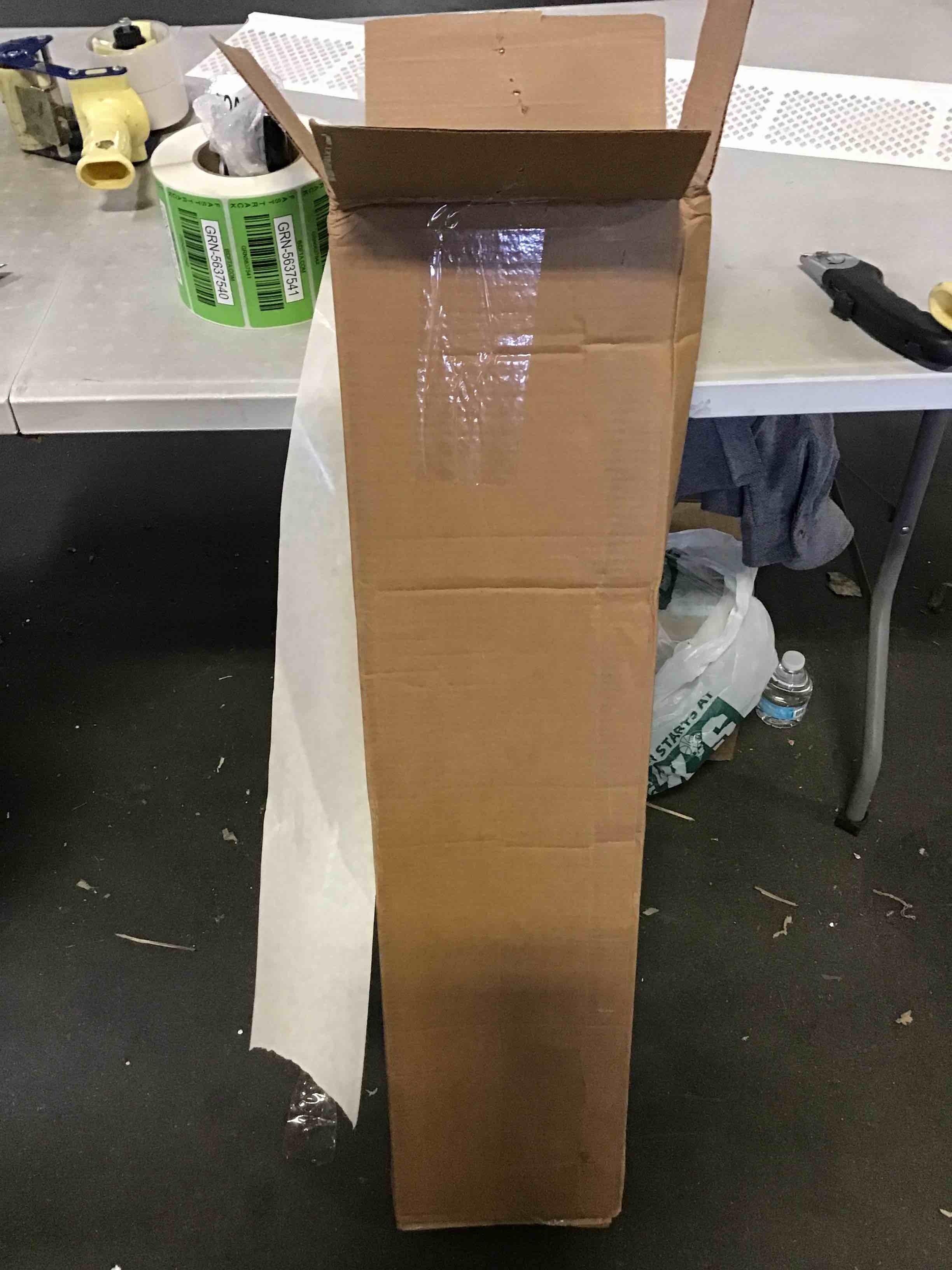 https://s3.amazonaws.com/lotting-images-prod/bidfta/GRN5637534_1696355739119.jpeg