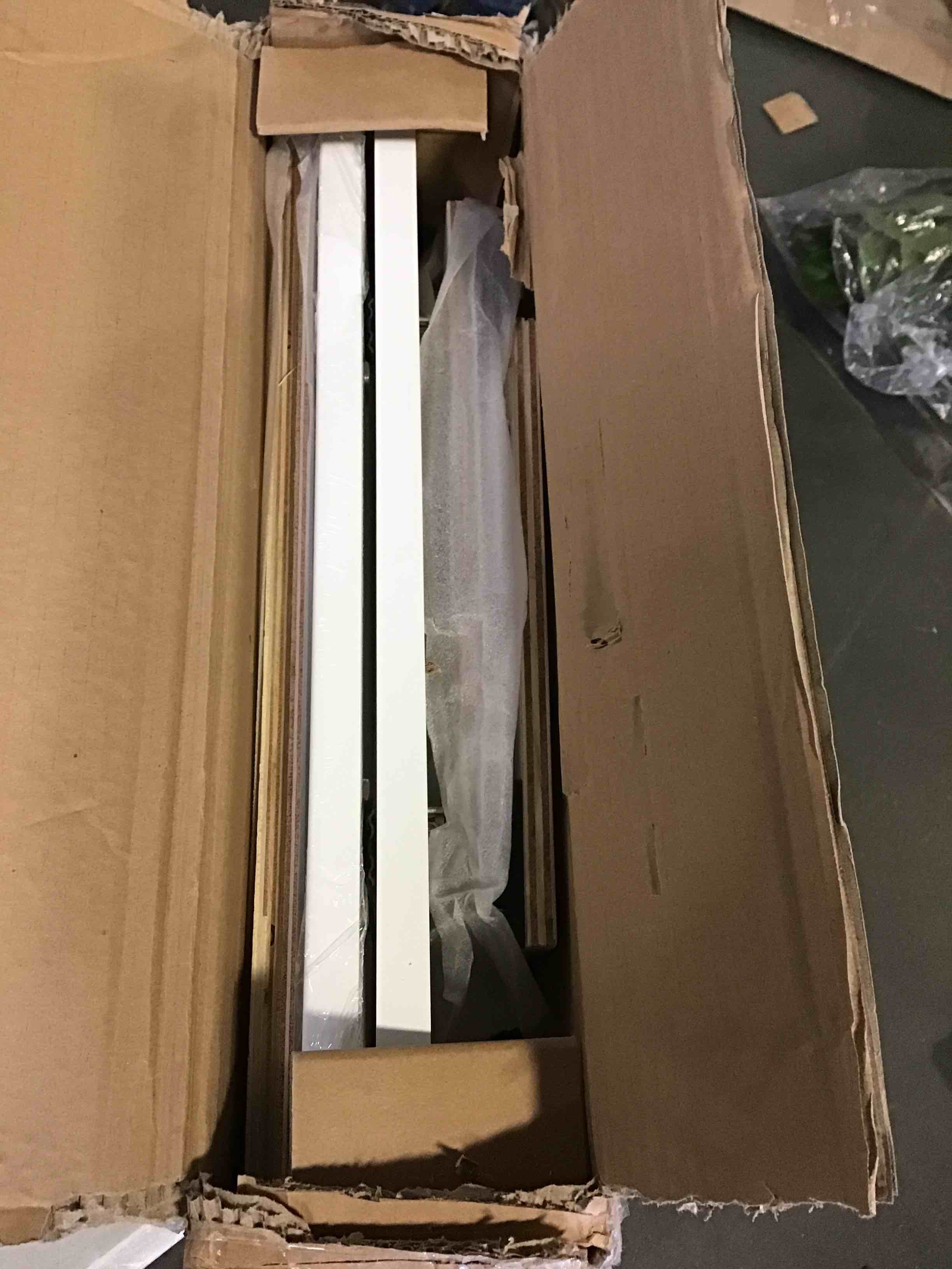 https://s3.amazonaws.com/lotting-images-prod/bidfta/GRN5637965_1696962976800.jpeg