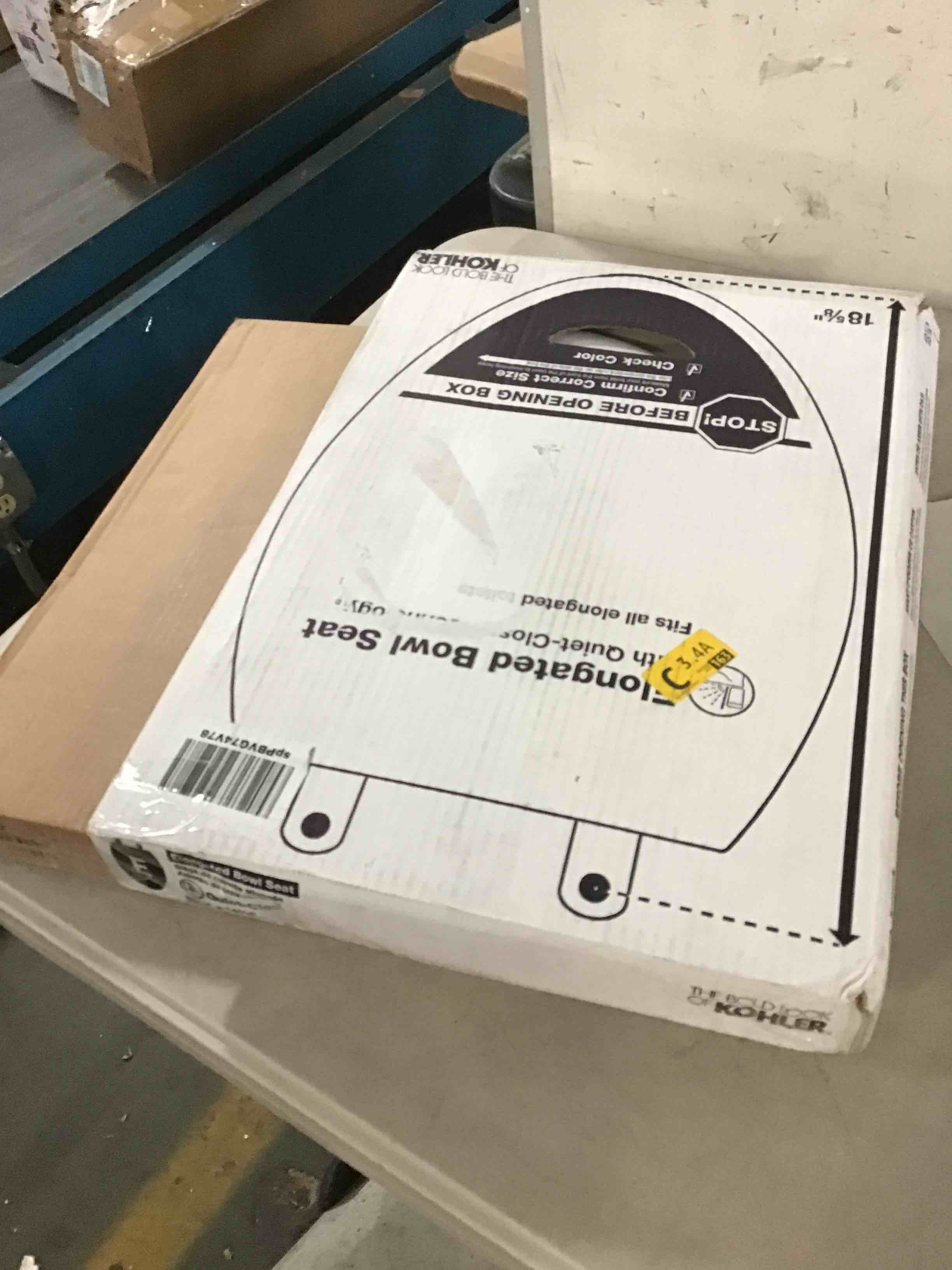 Assorted of toilet seats 