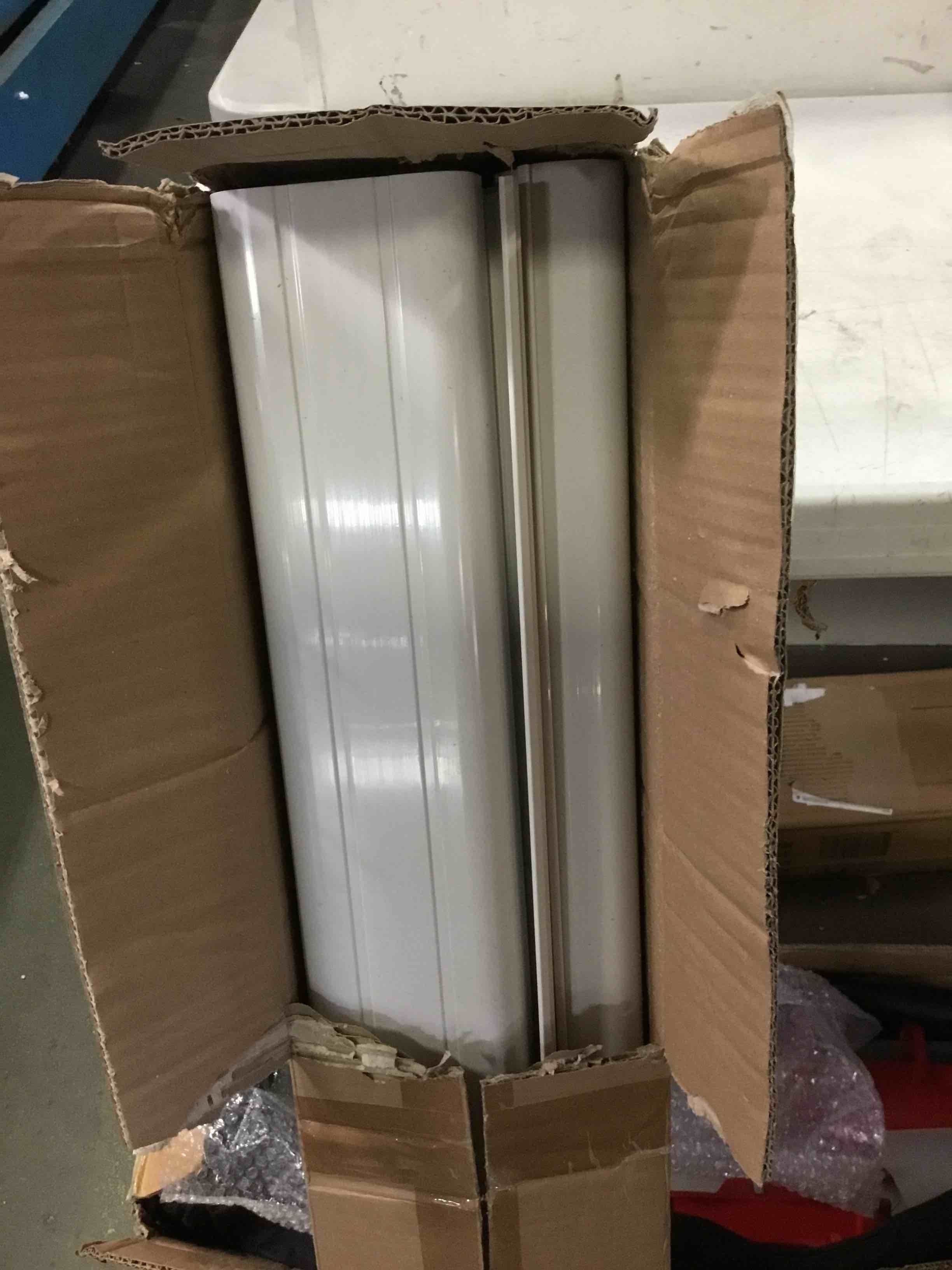 https://s3.amazonaws.com/lotting-images-prod/bidfta/GRN5639212_1696962242243.jpeg