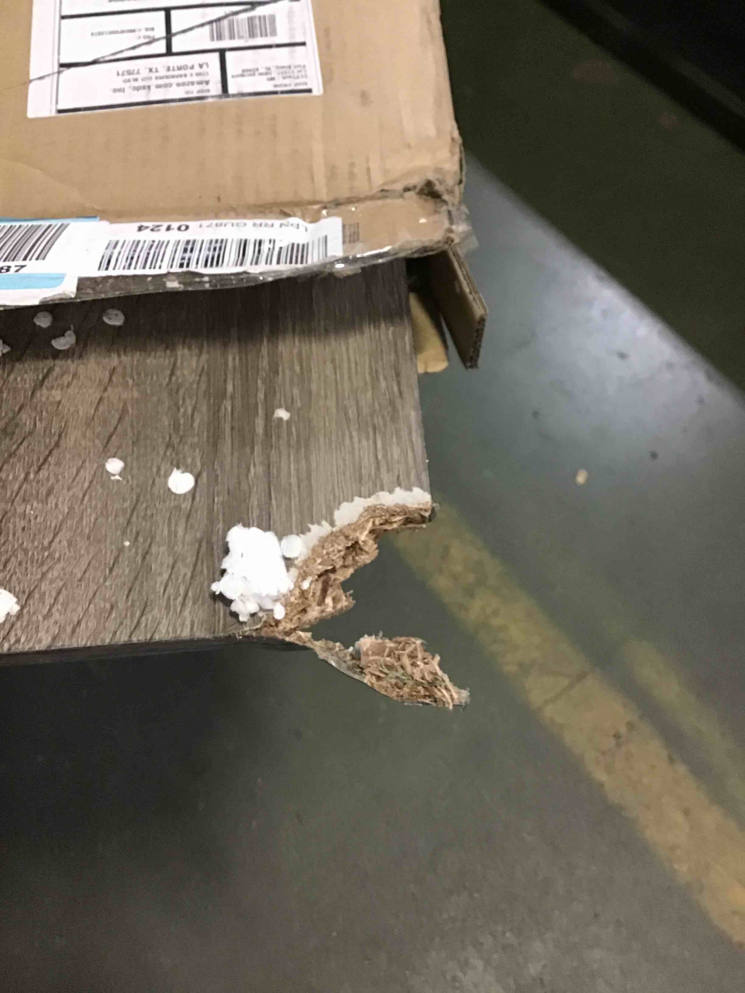https://s3.amazonaws.com/lotting-images-prod/bidfta/GRN5639615_1697207560143.jpeg