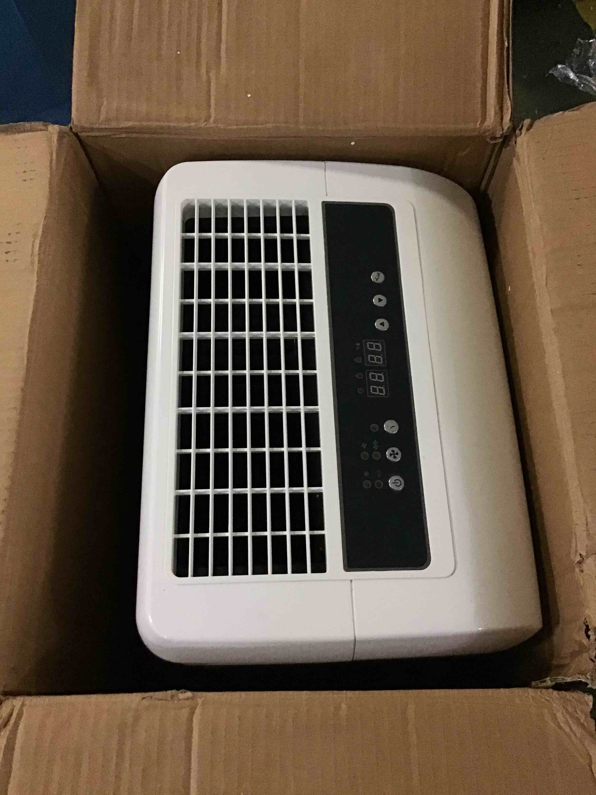 https://s3.amazonaws.com/lotting-images-prod/bidfta/GRN5640060_1697565595223.jpeg