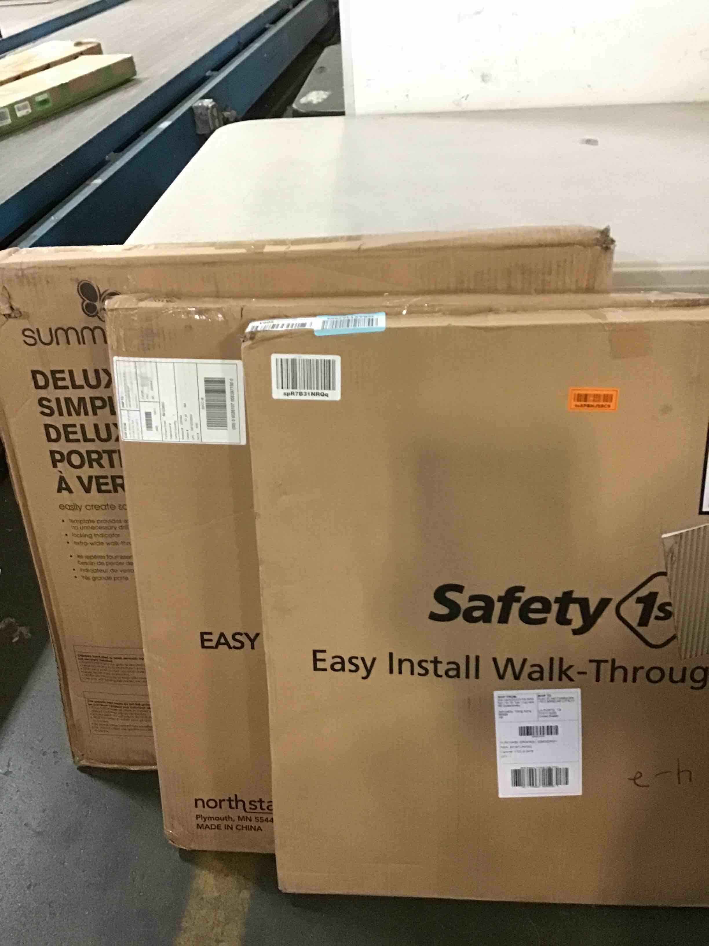 https://s3.amazonaws.com/lotting-images-prod/bidfta/GRN5640205_1697649130139.jpeg