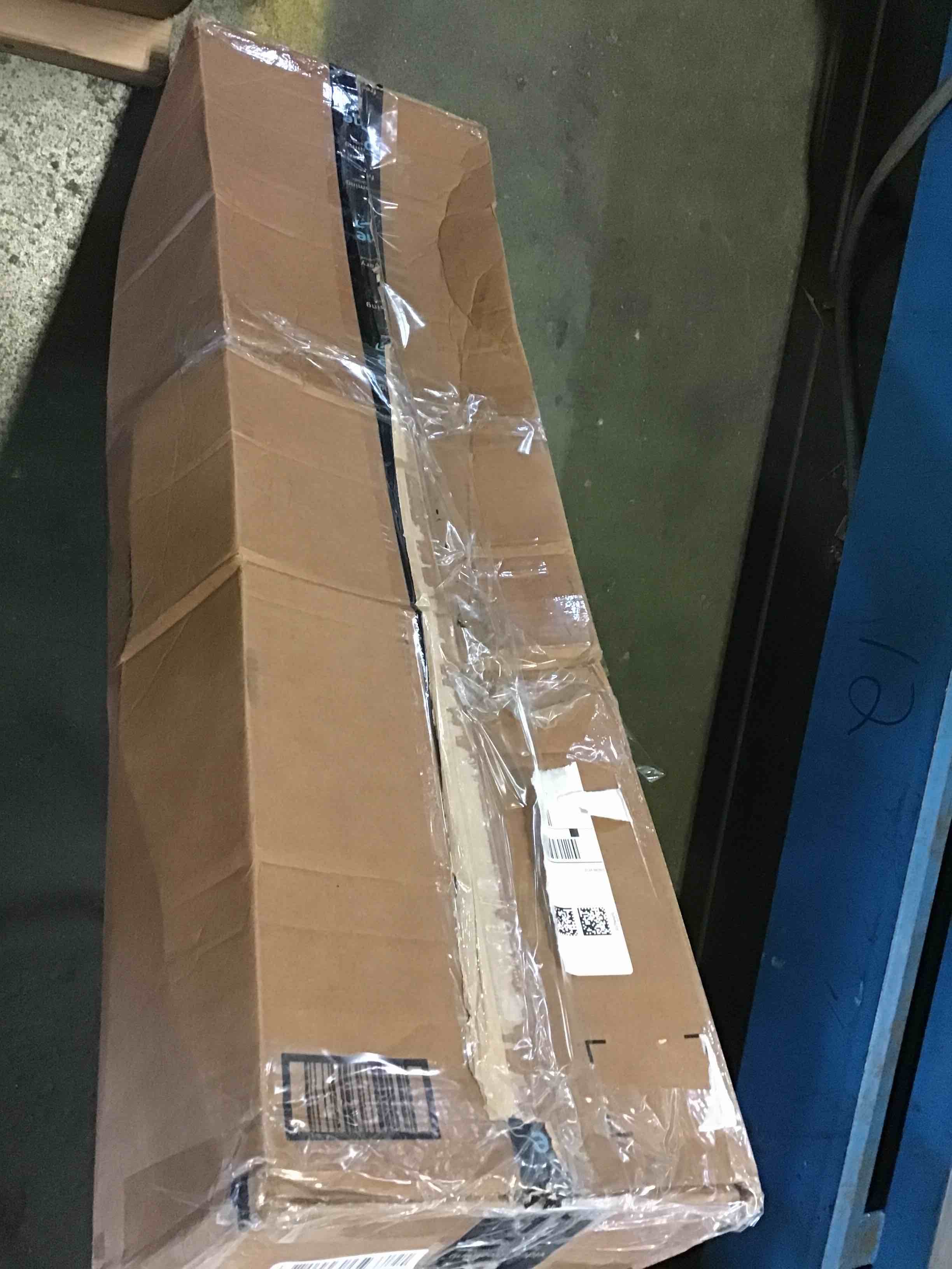 https://s3.amazonaws.com/lotting-images-prod/bidfta/GRN5640672_1696357894359.jpeg