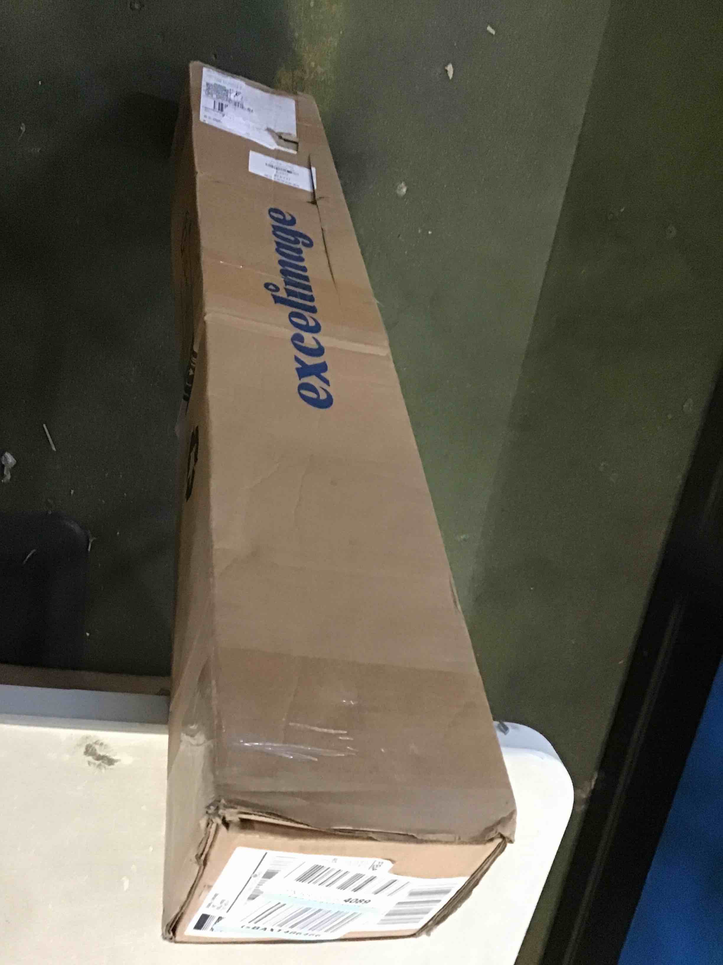 https://s3.amazonaws.com/lotting-images-prod/bidfta/GRN5641370_1696616603610.jpeg