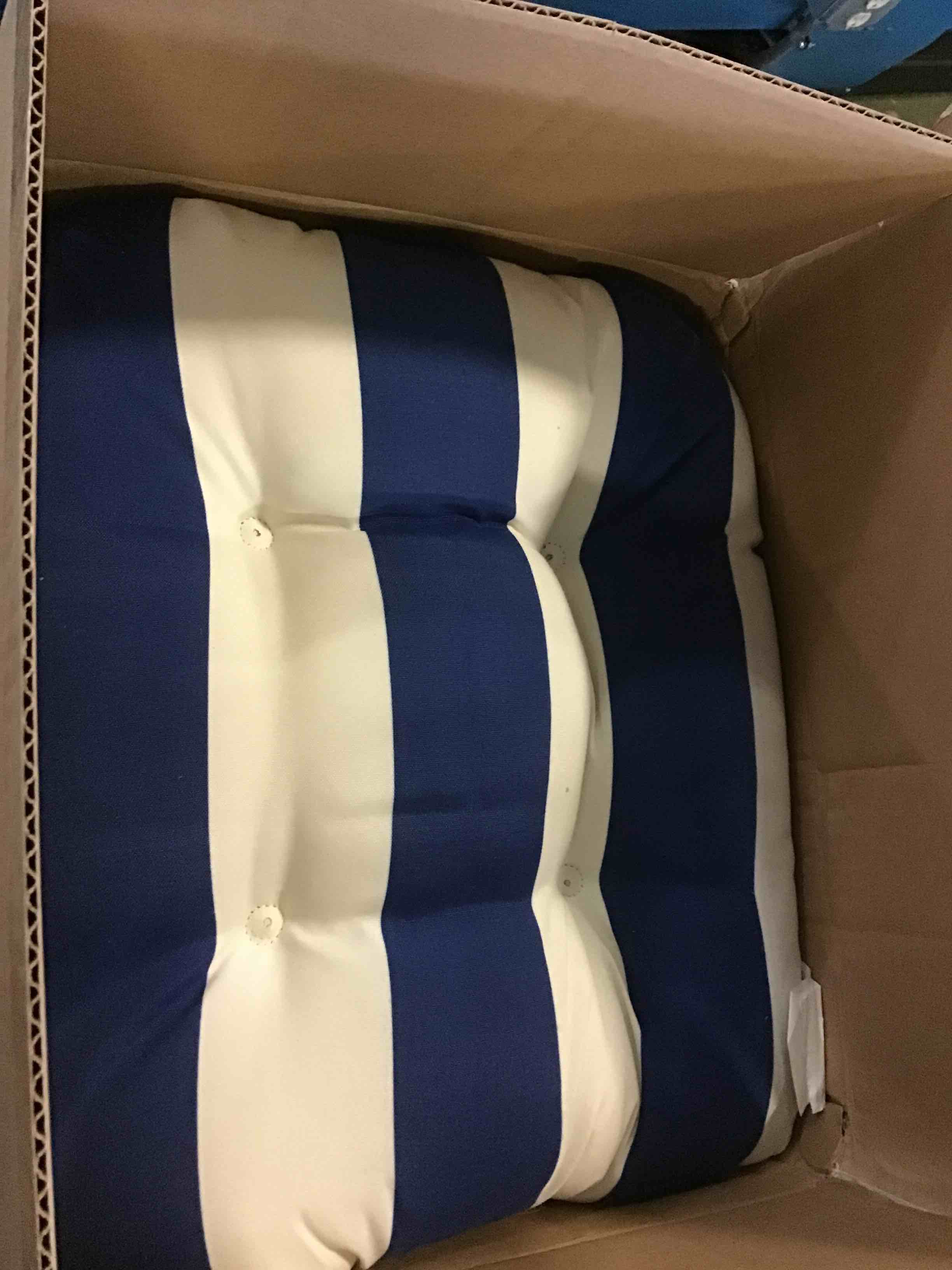 https://s3.amazonaws.com/lotting-images-prod/bidfta/GRN5641400_1696621658358.jpeg