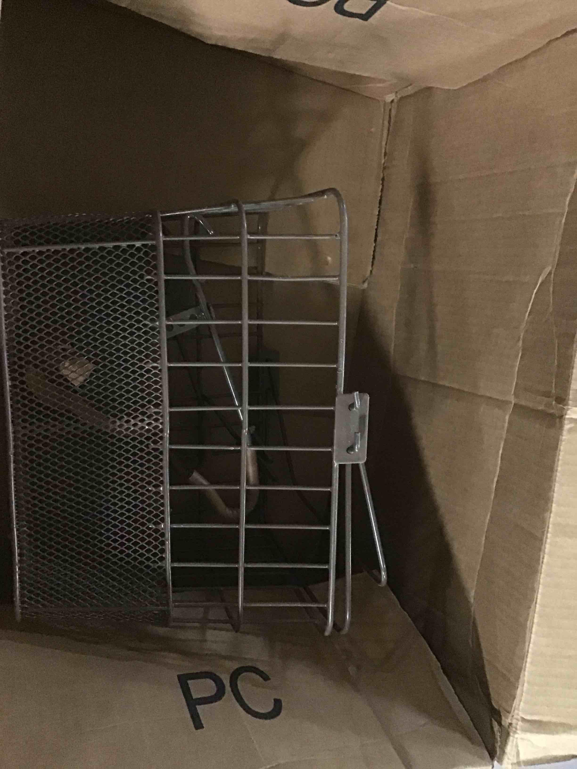 https://s3.amazonaws.com/lotting-images-prod/bidfta/GRN5641864_1697023386715.jpeg