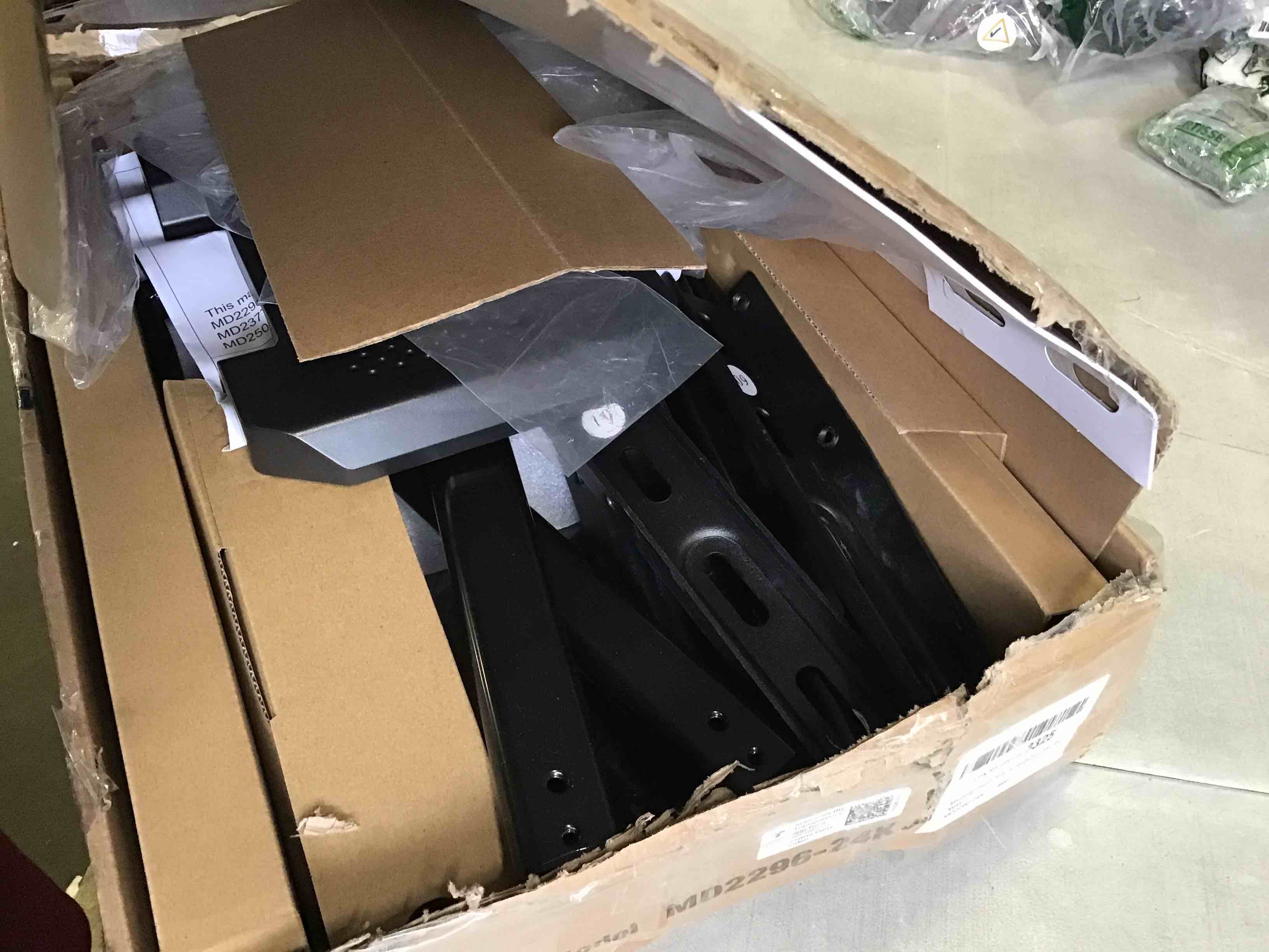 https://s3.amazonaws.com/lotting-images-prod/bidfta/GRN5642685_1696447545868.jpeg