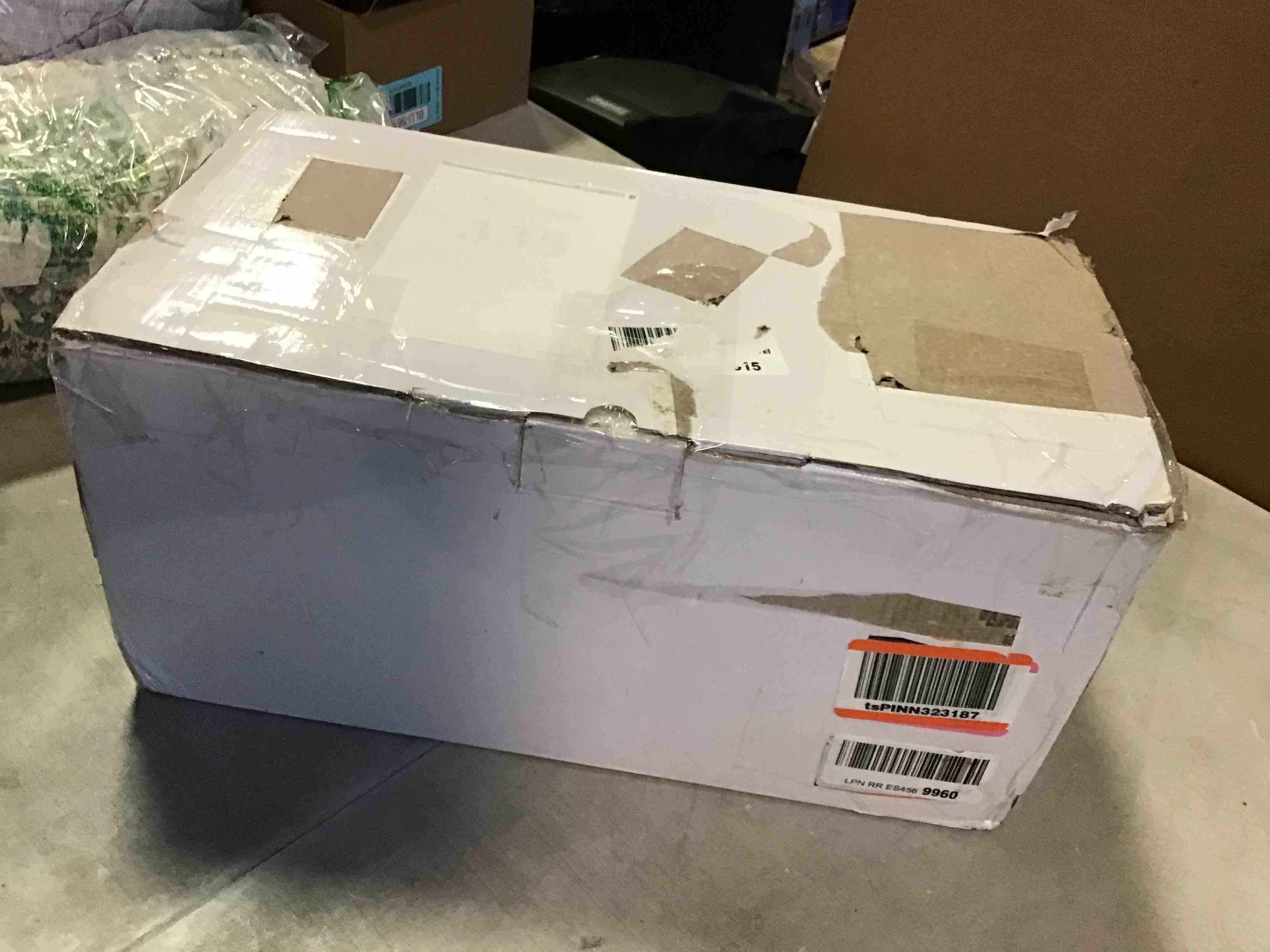 https://s3.amazonaws.com/lotting-images-prod/bidfta/GRN5642928_1696592783177.jpeg