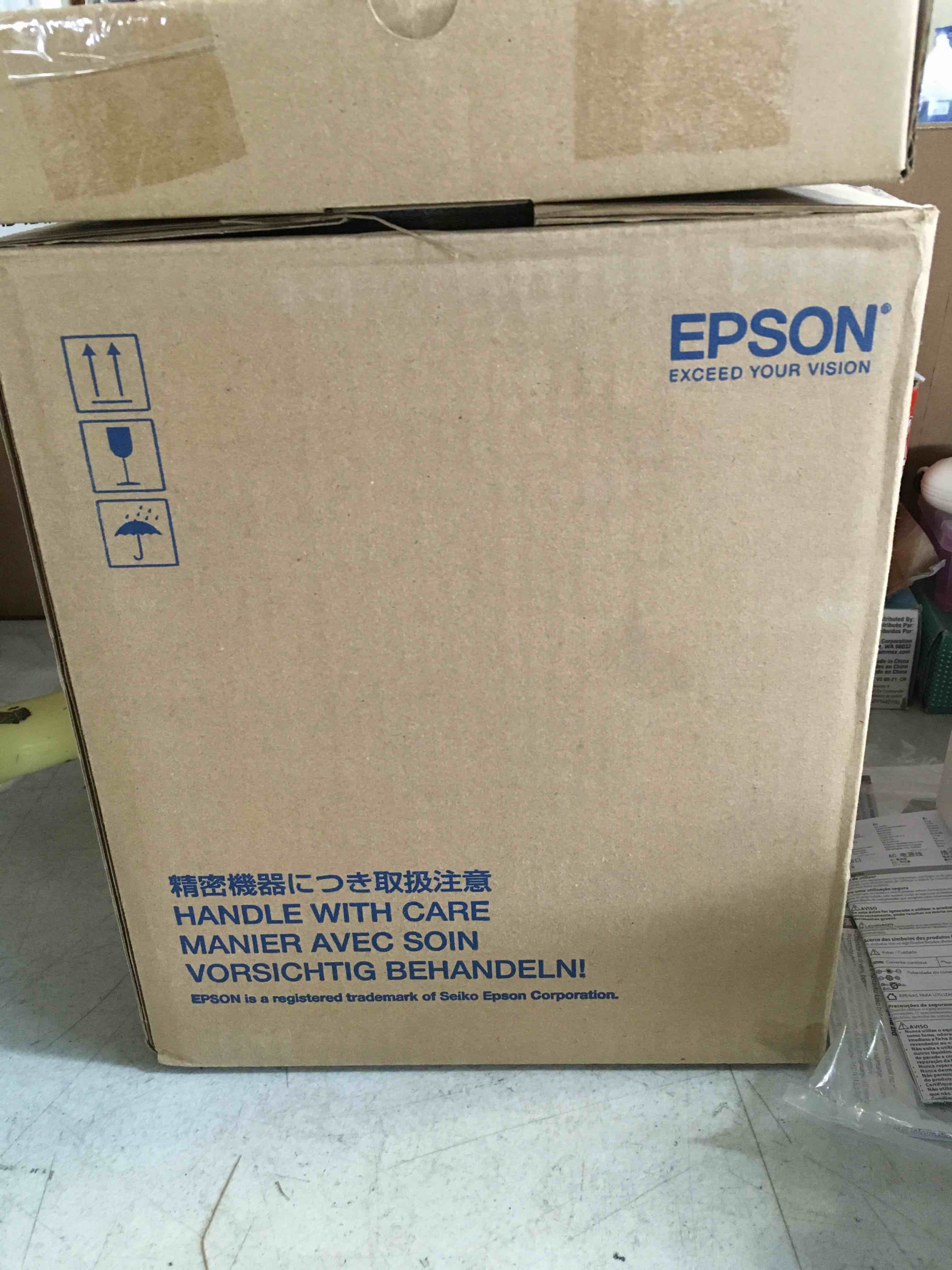 https://s3.amazonaws.com/lotting-images-prod/bidfta/GRN5644211_1696605012935.jpeg