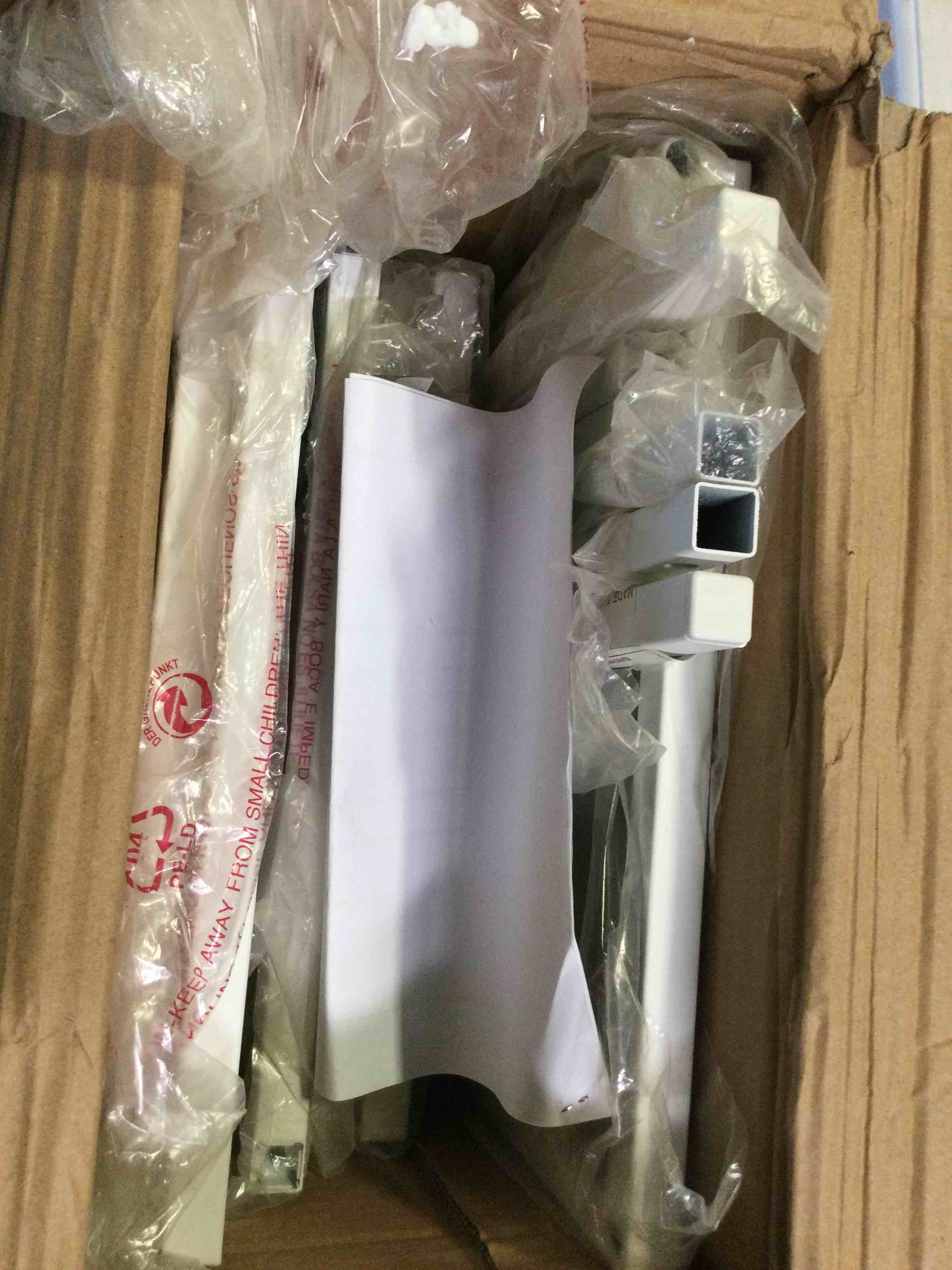 https://s3.amazonaws.com/lotting-images-prod/bidfta/GRN5649336_1696364105174.jpeg