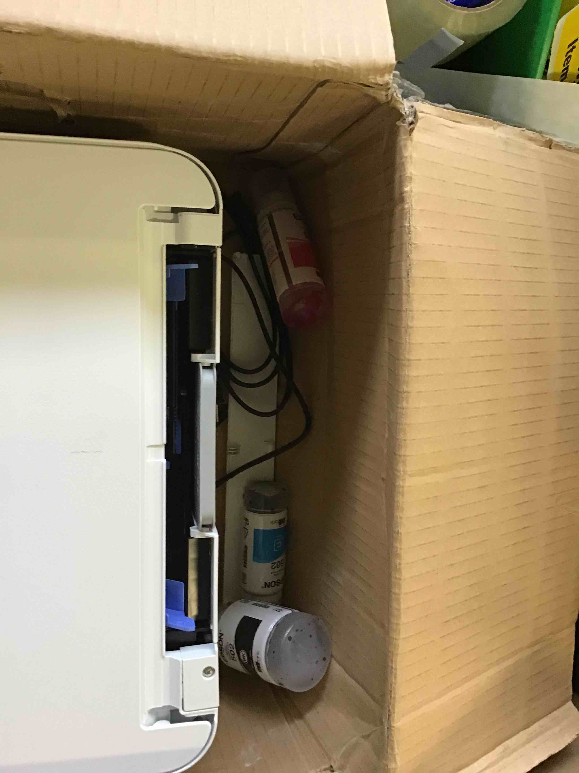 https://s3.amazonaws.com/lotting-images-prod/bidfta/GRN5651702_1696438710388.jpeg
