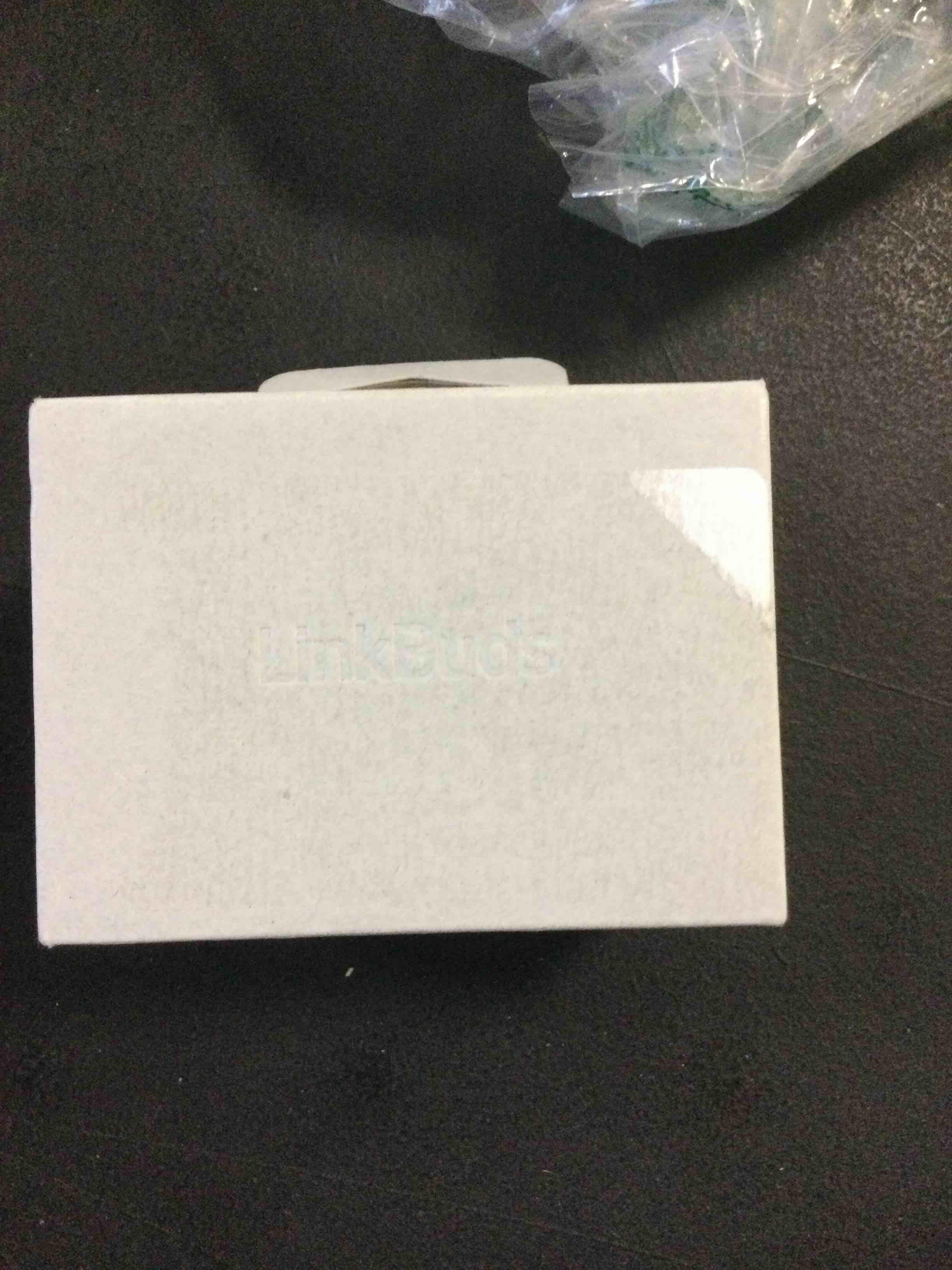 https://s3.amazonaws.com/lotting-images-prod/bidfta/GRN5651961_1696592945683.jpeg