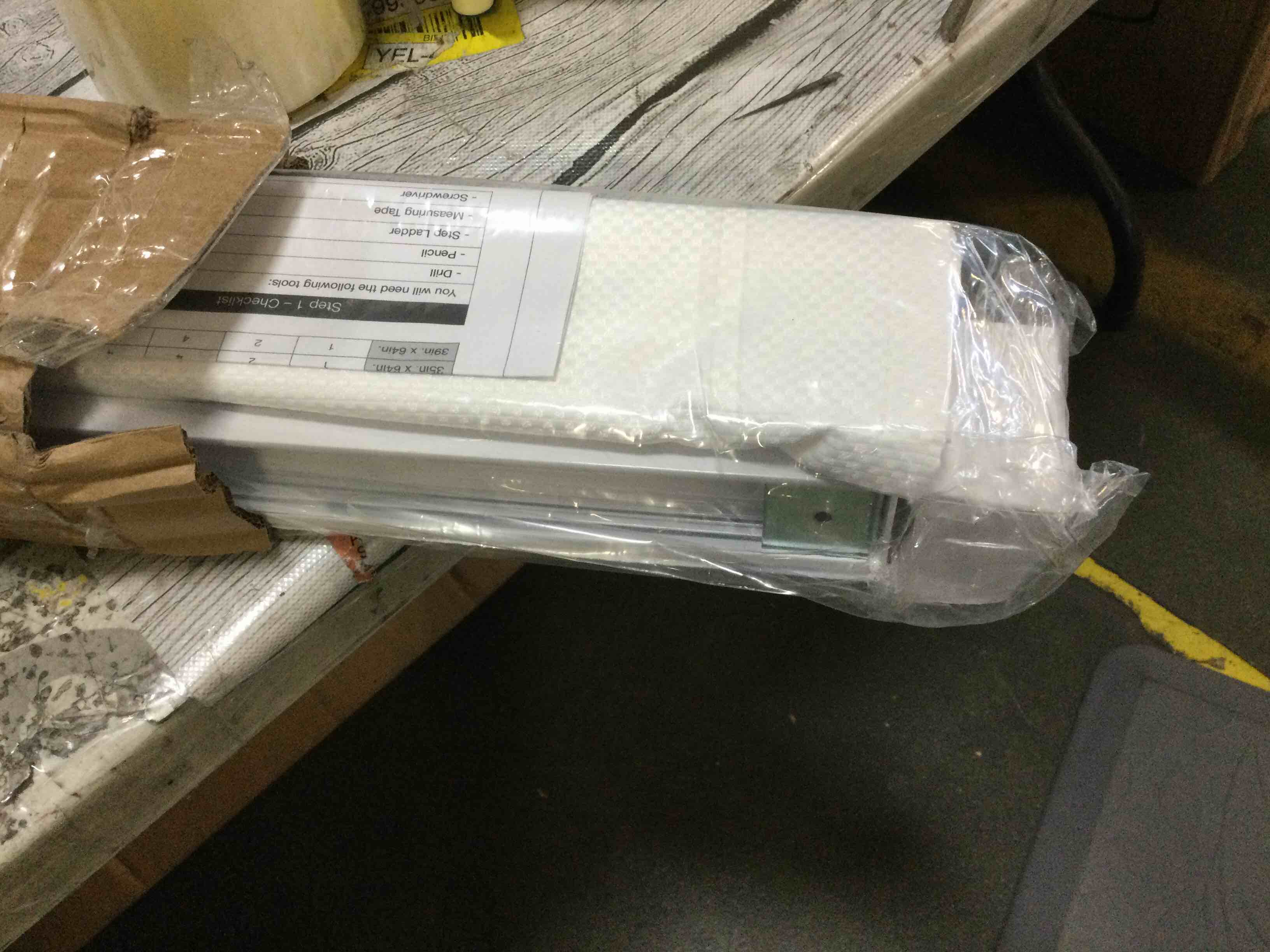 https://s3.amazonaws.com/lotting-images-prod/bidfta/GRN5652575_1696252384048.jpeg