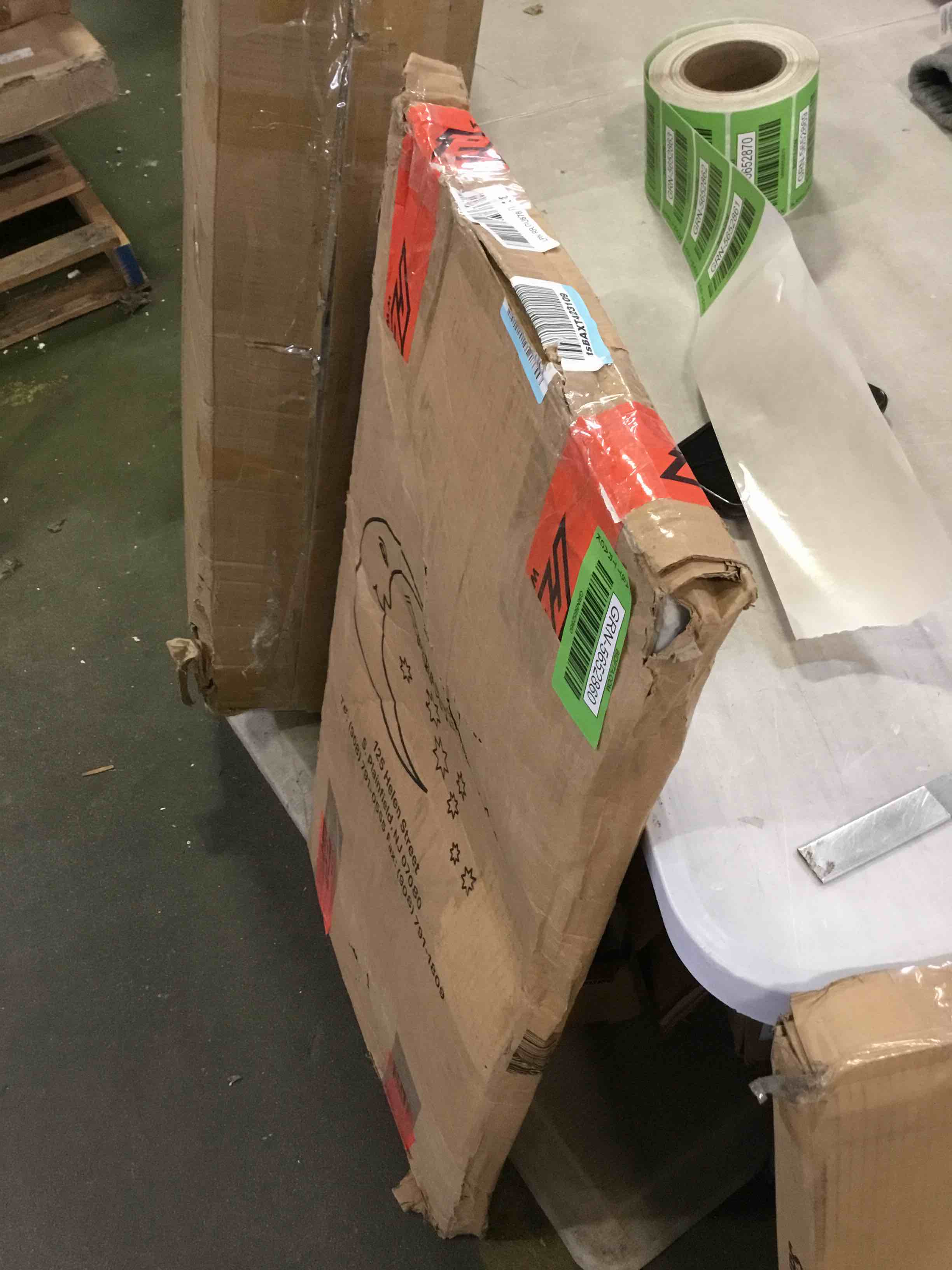 https://s3.amazonaws.com/lotting-images-prod/bidfta/GRN5652860_1696435888766.jpeg