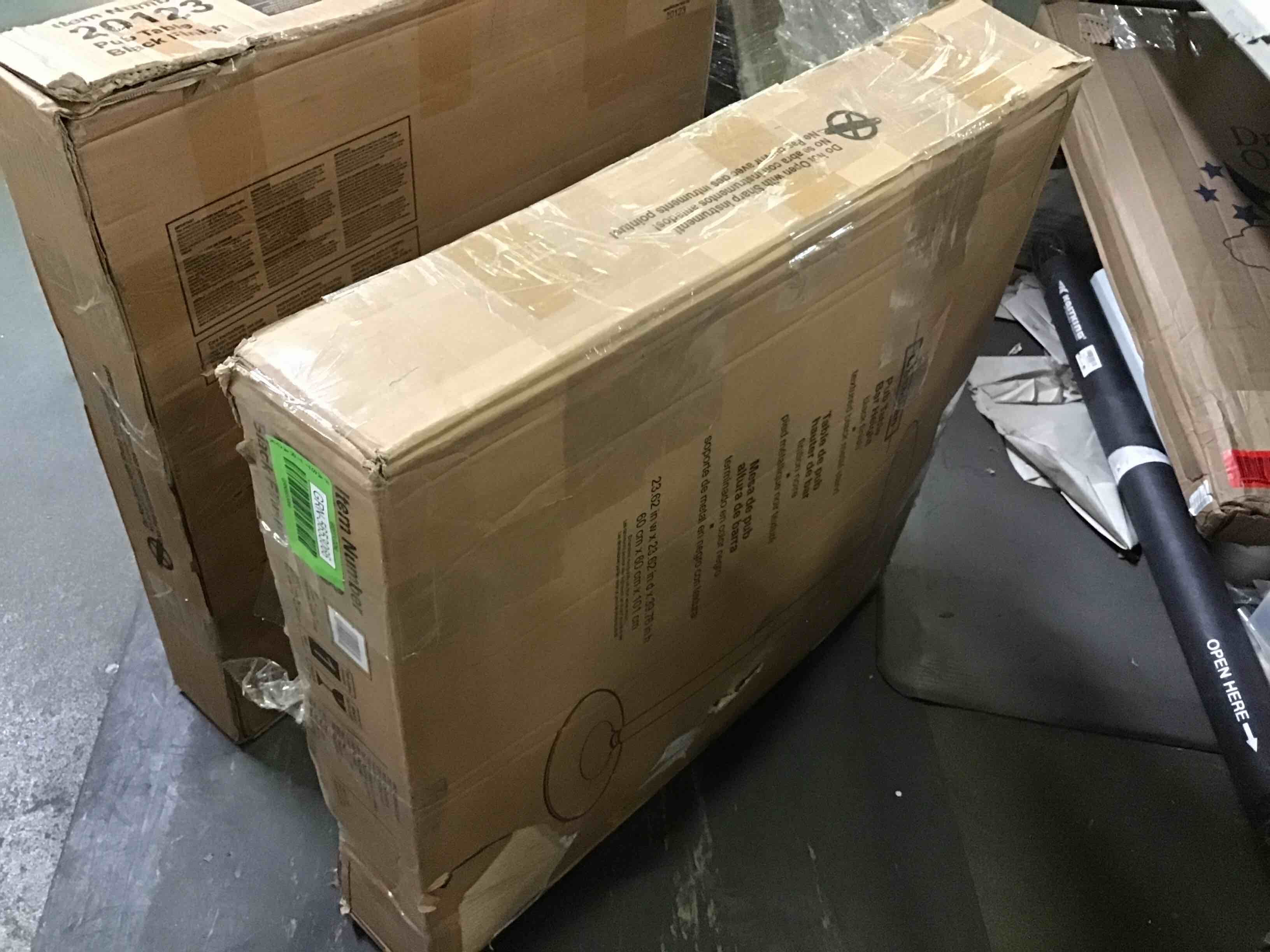 https://s3.amazonaws.com/lotting-images-prod/bidfta/GRN5653066_1696603879993.jpeg