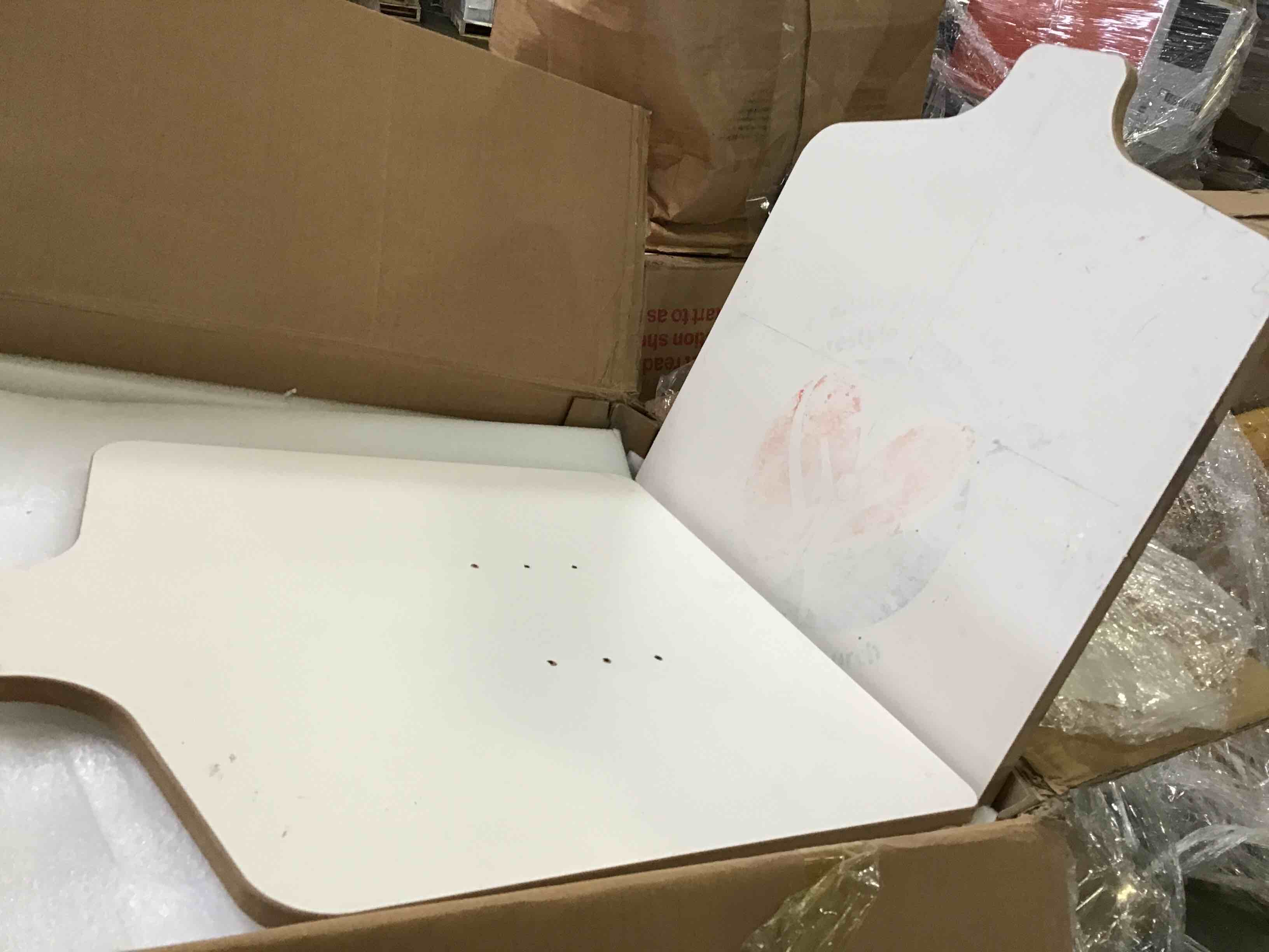 https://s3.amazonaws.com/lotting-images-prod/bidfta/GRN5653081_1696606703012.jpeg