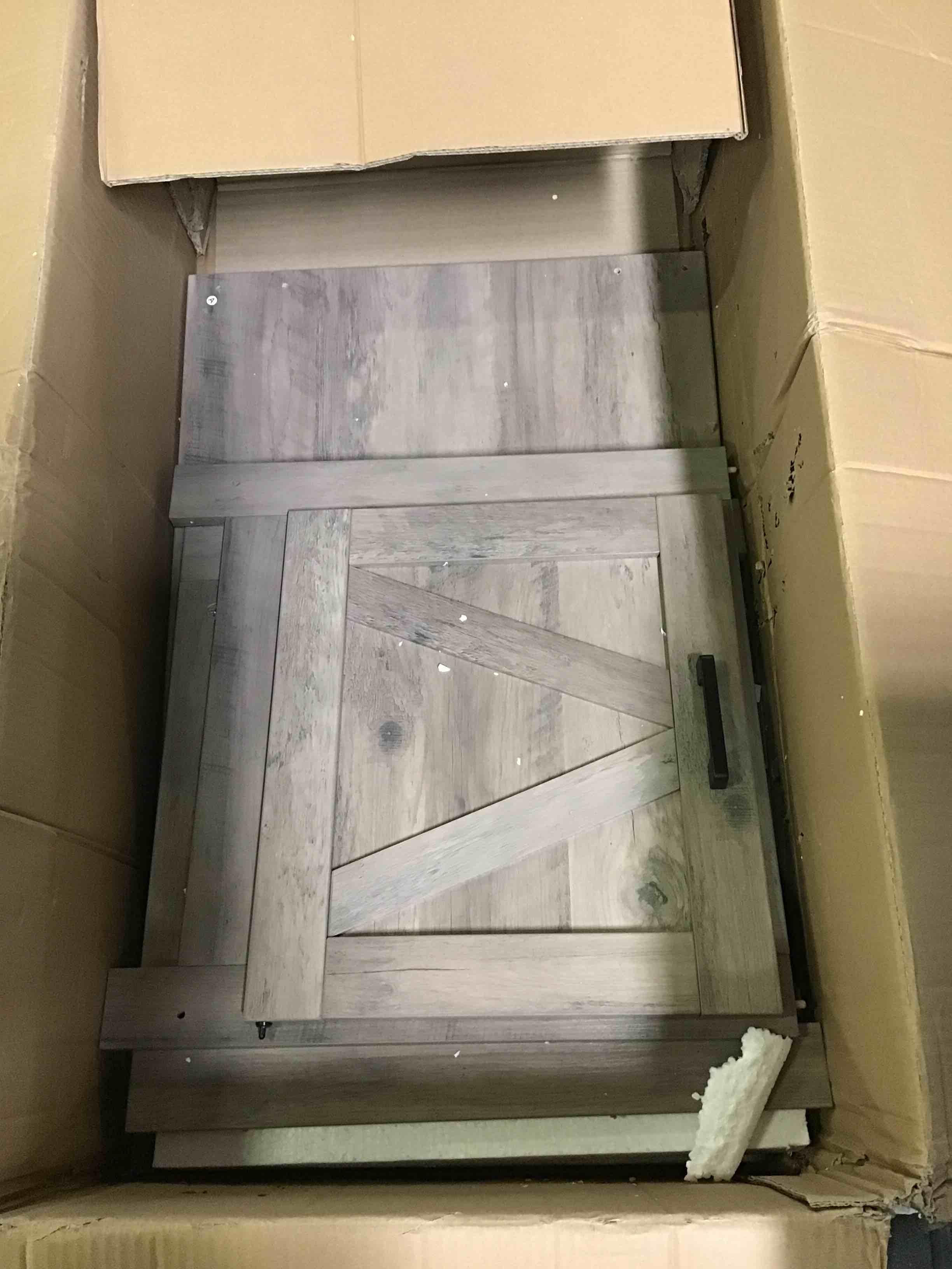 https://s3.amazonaws.com/lotting-images-prod/bidfta/GRN5653216_1696869414748.jpeg
