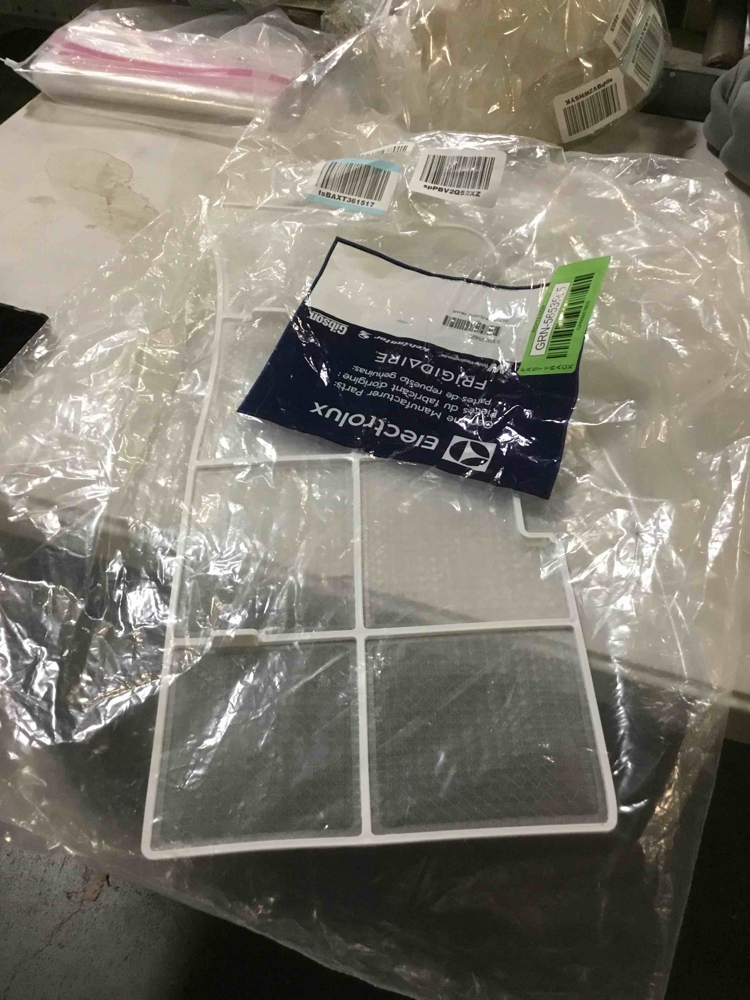 https://s3.amazonaws.com/lotting-images-prod/bidfta/GRN5653605_1697141064861.jpeg