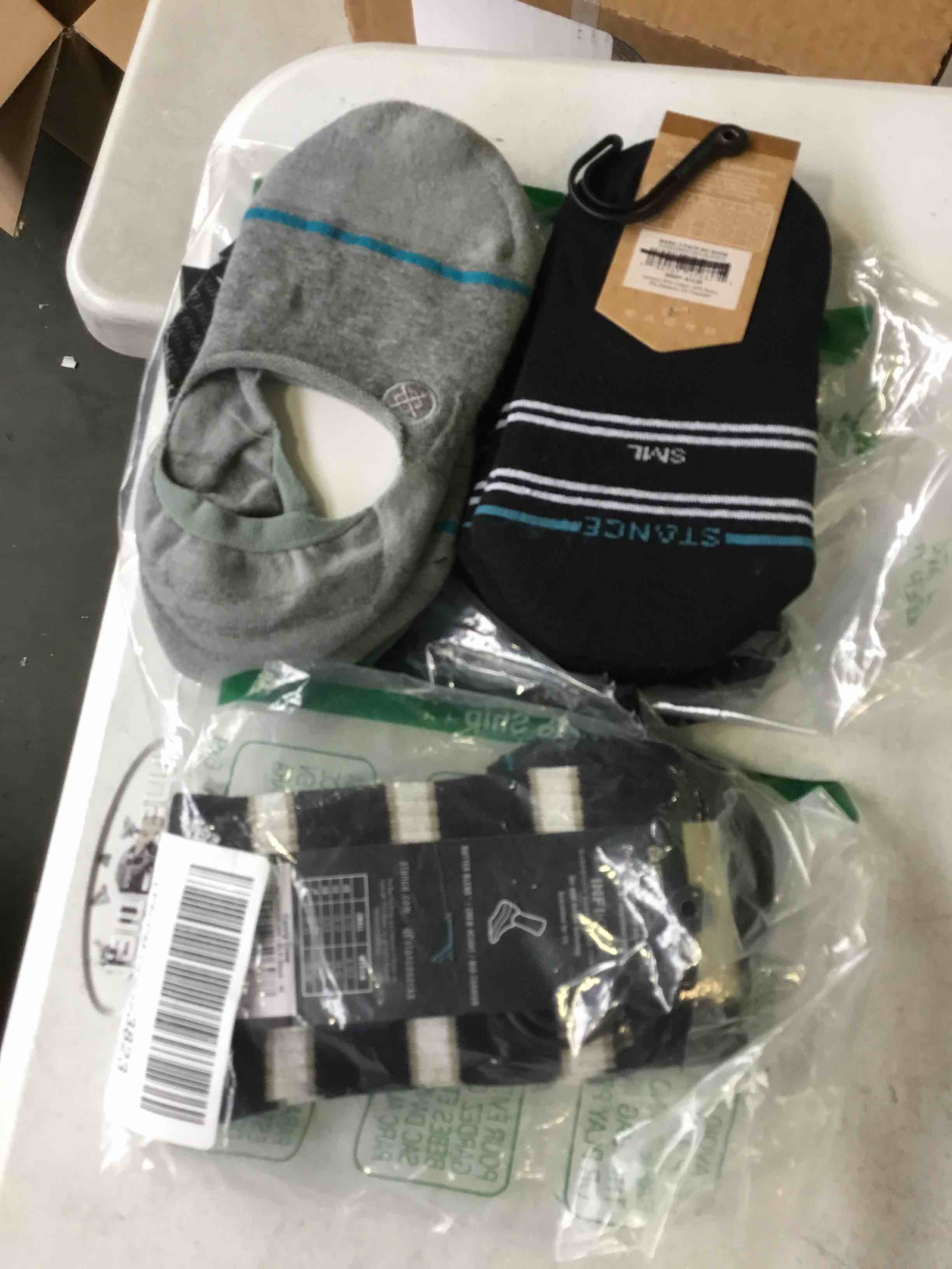 https://s3.amazonaws.com/lotting-images-prod/bidfta/GRN5656809_1697051403327.jpeg