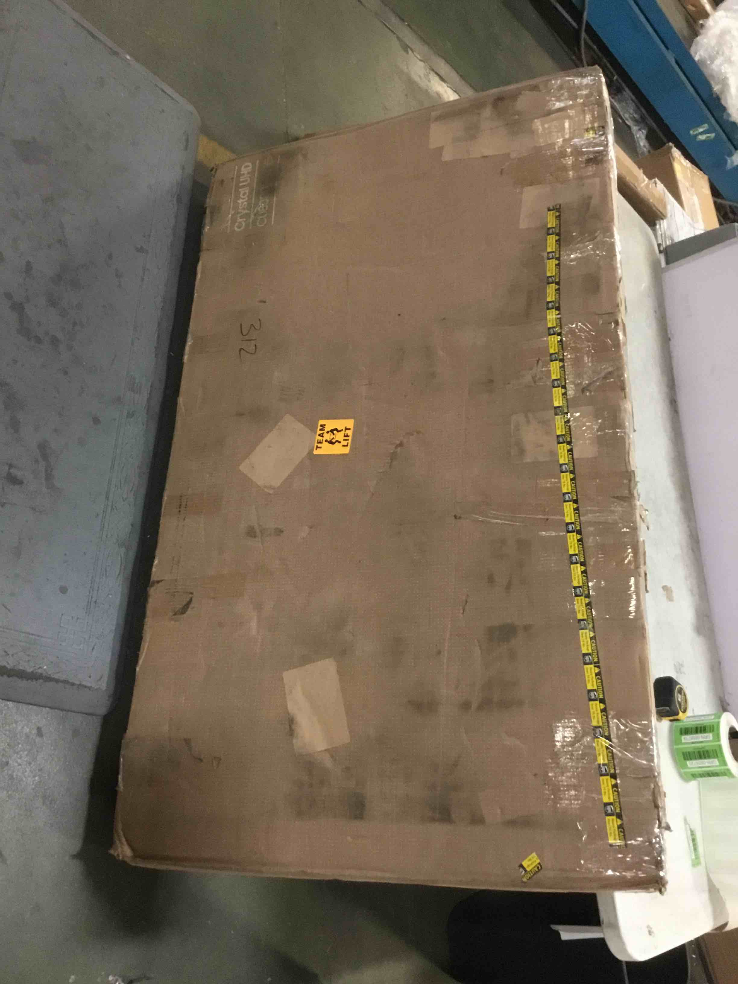 https://s3.amazonaws.com/lotting-images-prod/bidfta/GRN5658710_1696348345230.jpeg