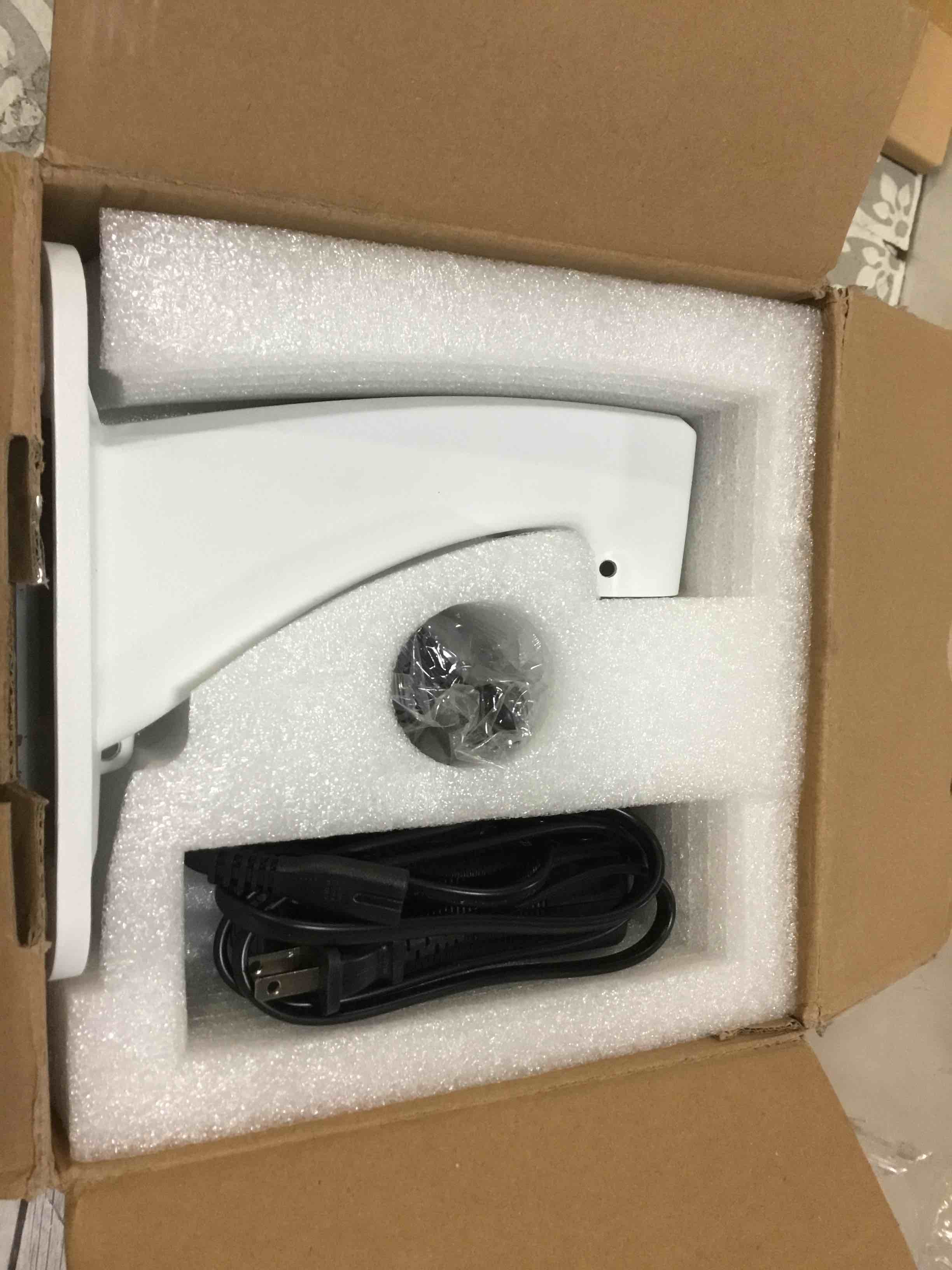 https://s3.amazonaws.com/lotting-images-prod/bidfta/GRN5658787_1696427560429.jpeg