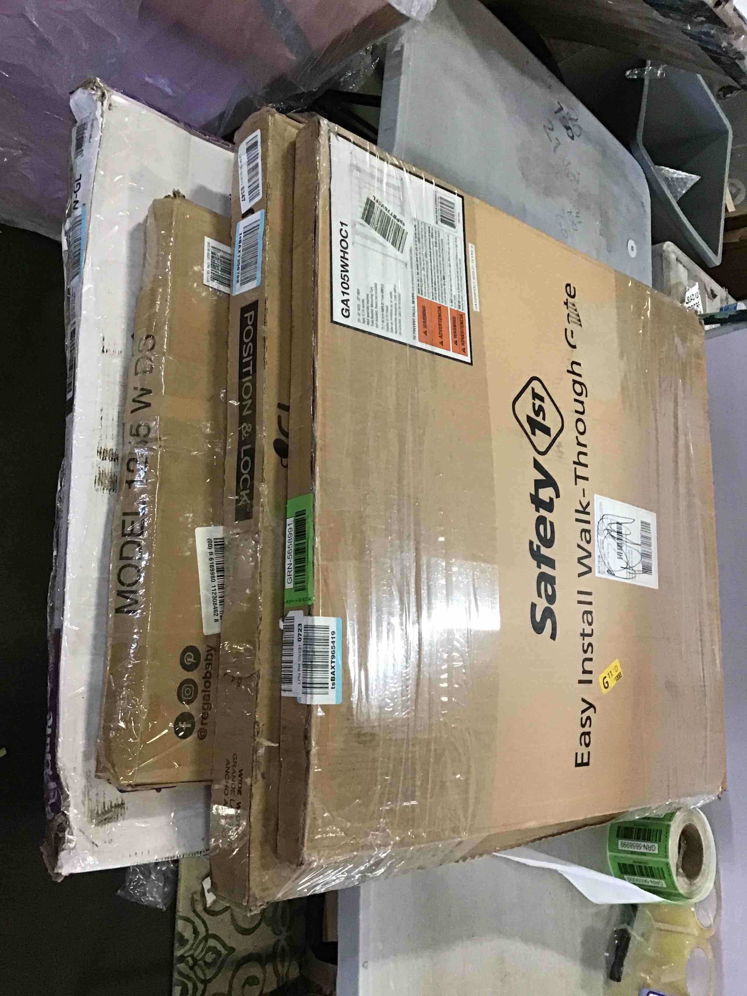 https://s3.amazonaws.com/lotting-images-prod/bidfta/GRN5658991_1696614322669.jpeg