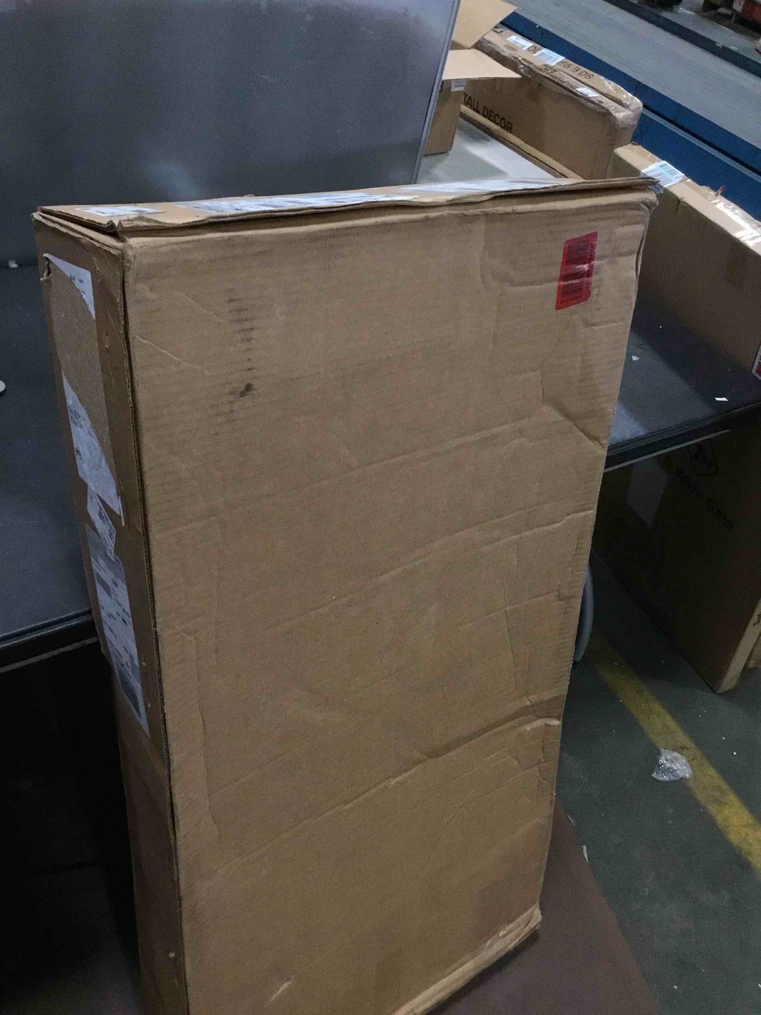 https://s3.amazonaws.com/lotting-images-prod/bidfta/GRN5659473_1697556638922.jpeg