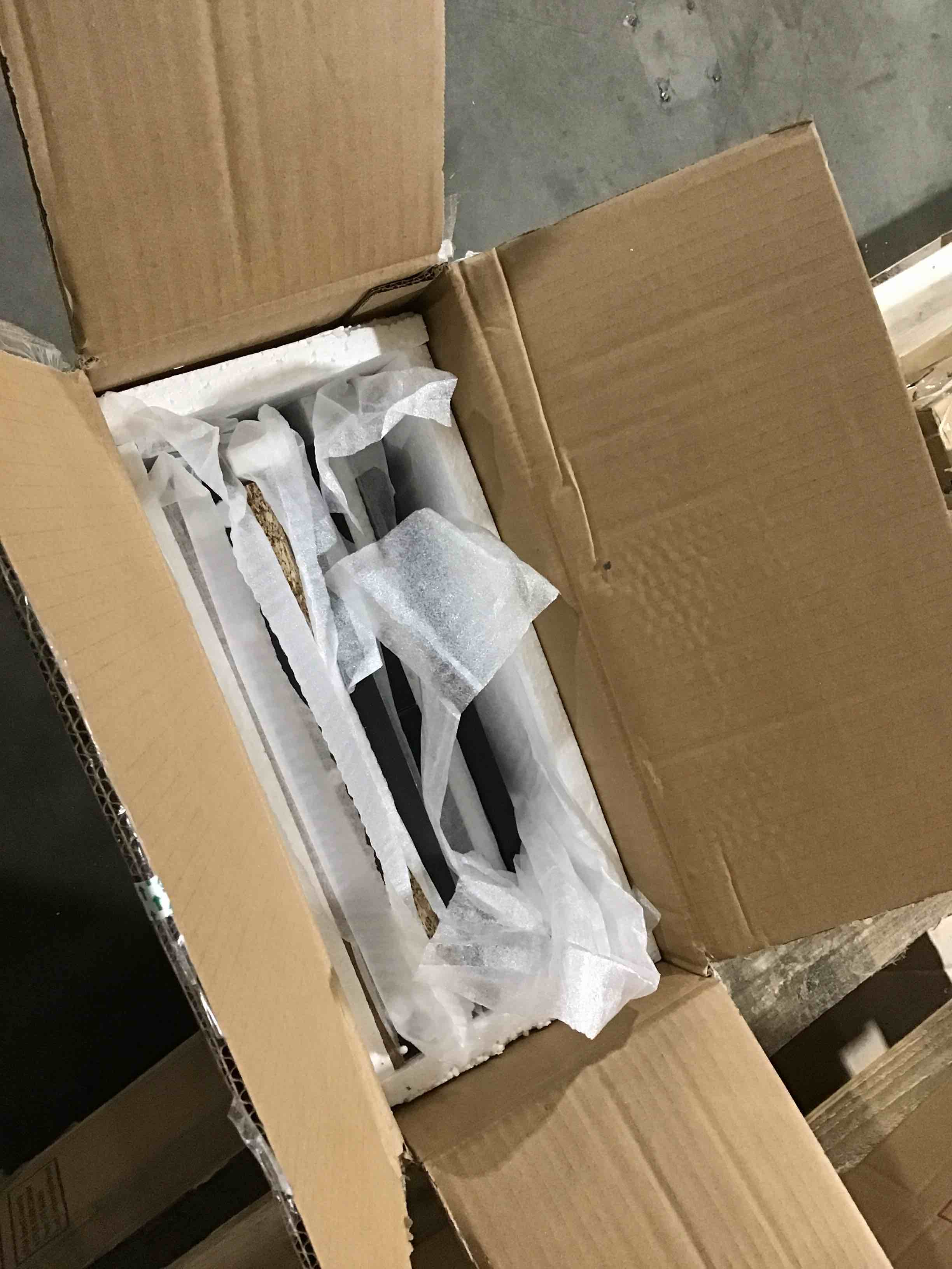 https://s3.amazonaws.com/lotting-images-prod/bidfta/GRN5660033_1698690689217.jpeg