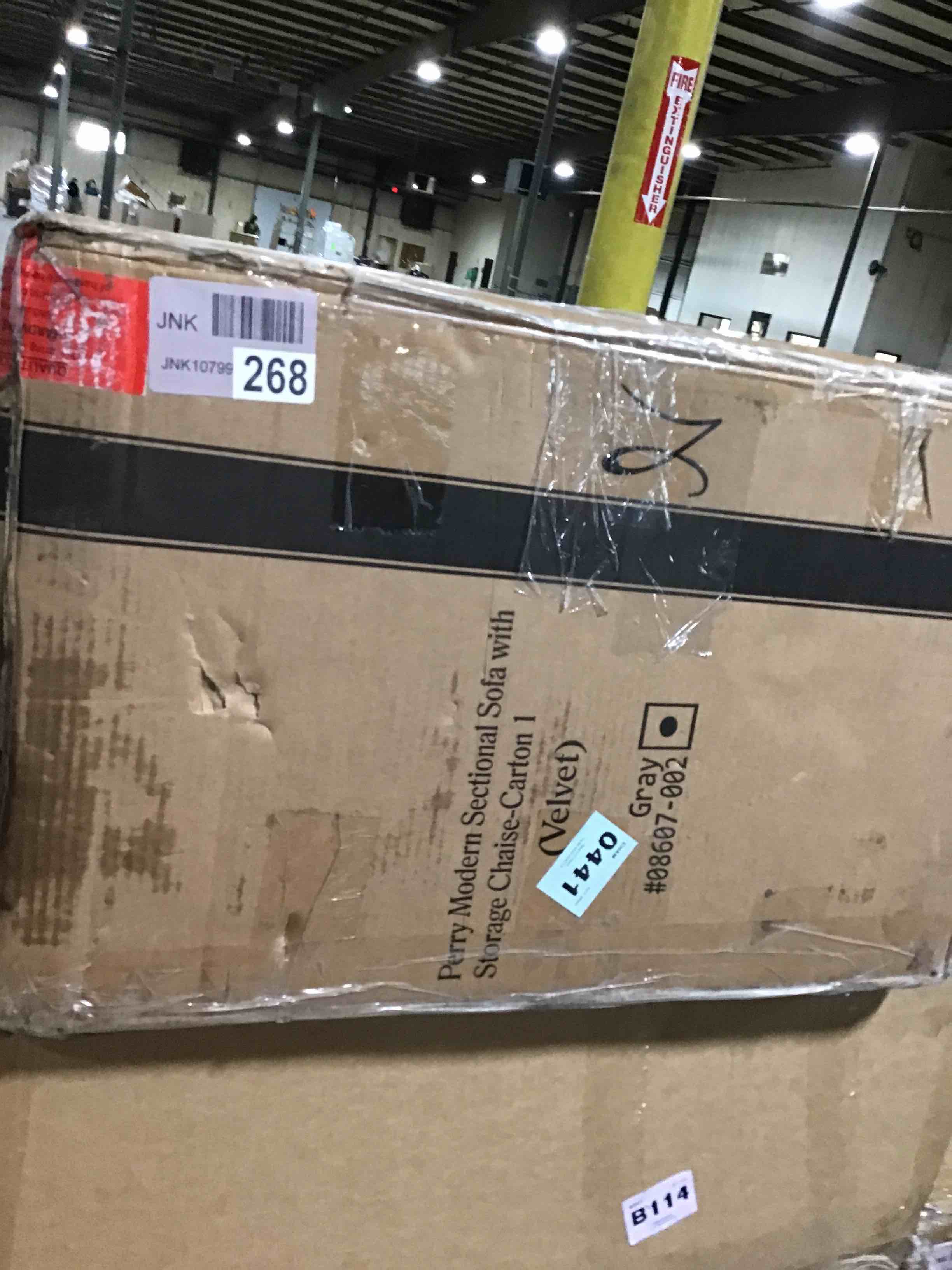 https://s3.amazonaws.com/lotting-images-prod/bidfta/GRN5660540_1699017828709.jpeg