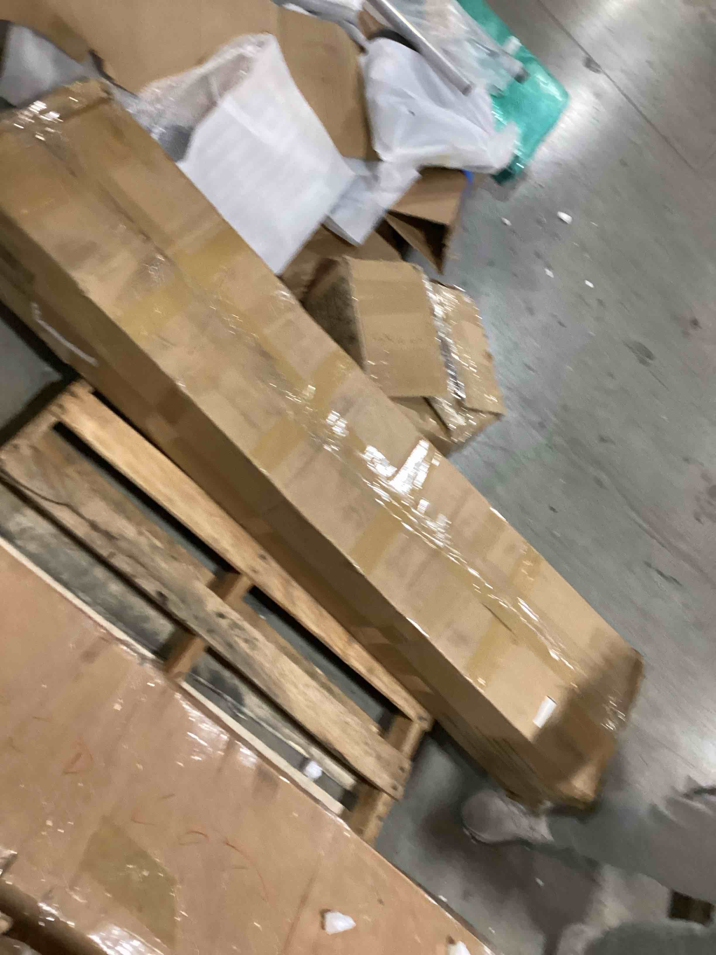 https://s3.amazonaws.com/lotting-images-prod/bidfta/GRN5662012_1700599815876.jpeg