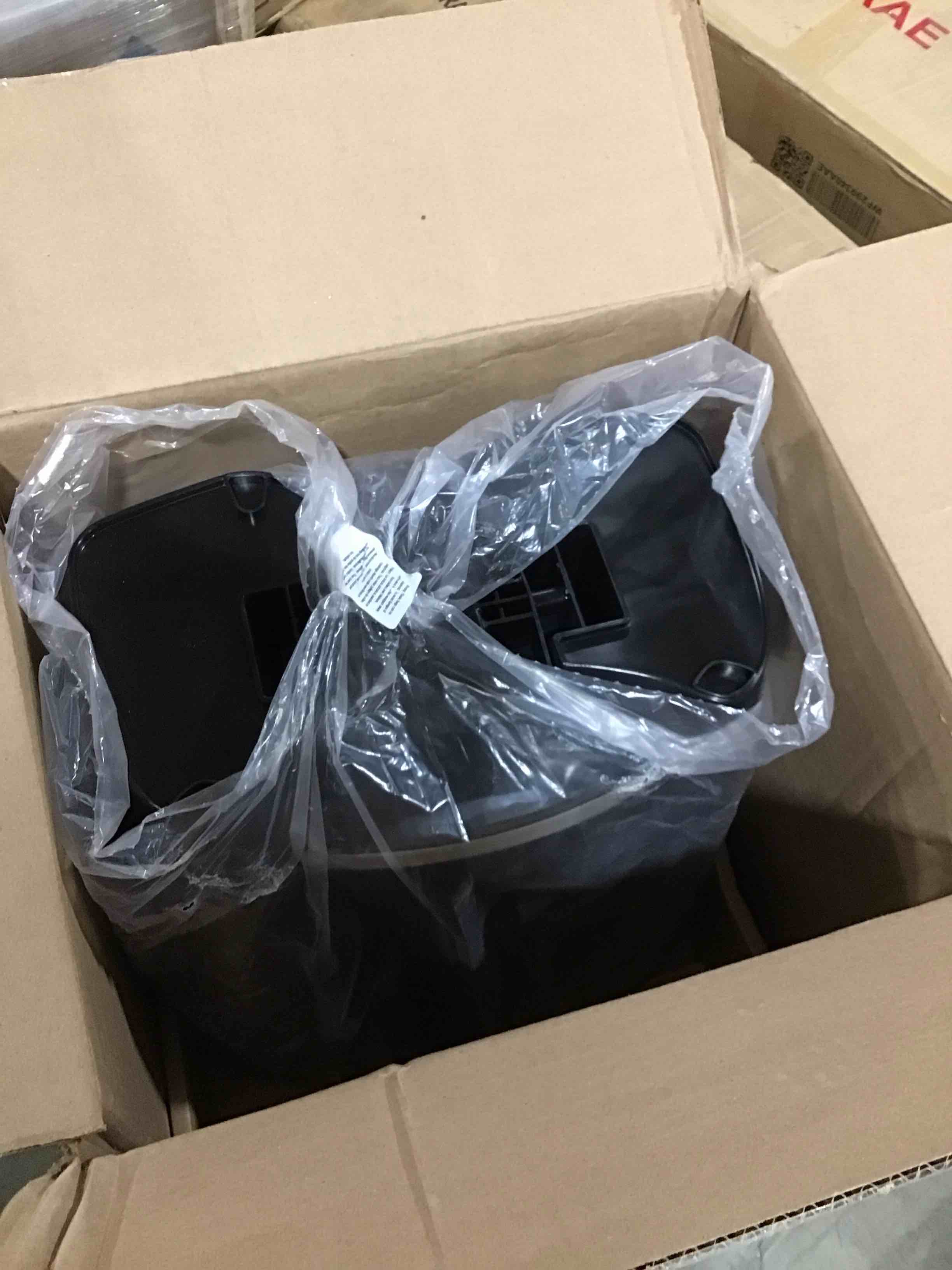 https://s3.amazonaws.com/lotting-images-prod/bidfta/GRN5662730_1701716189323.jpeg