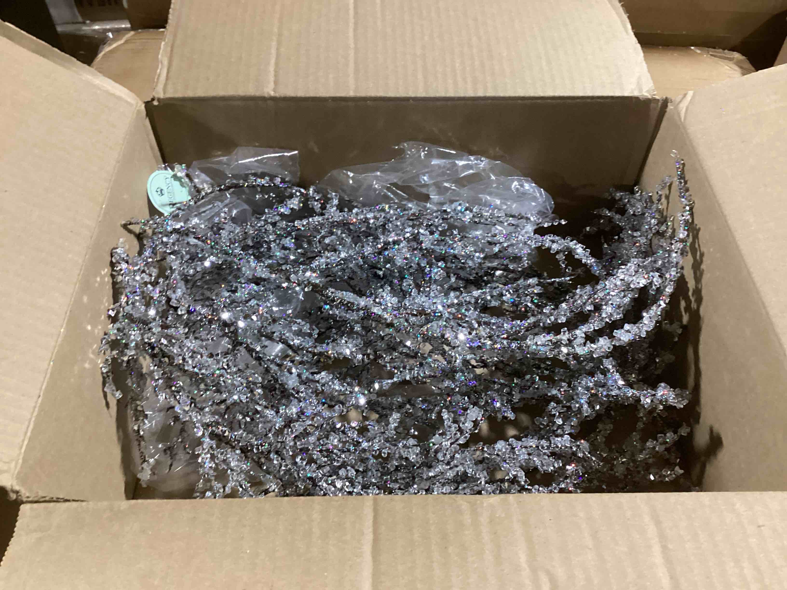 https://s3.amazonaws.com/lotting-images-prod/bidfta/GRN5665408_1702402889024.jpeg