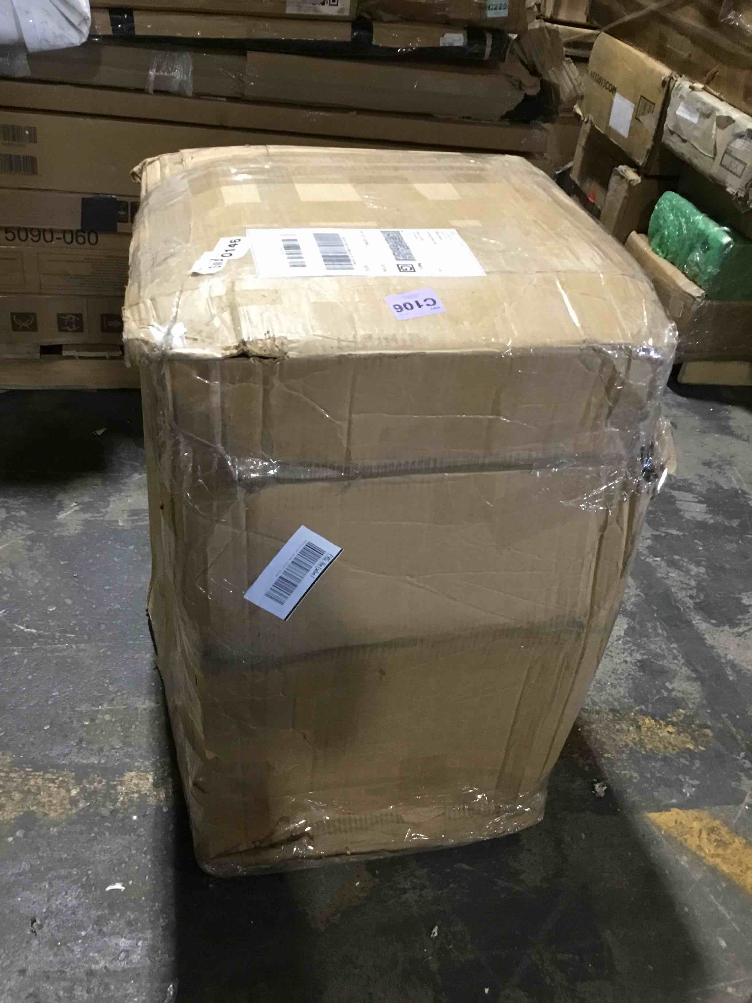 https://s3.amazonaws.com/lotting-images-prod/bidfta/GRN5665554_1702923276904.jpeg